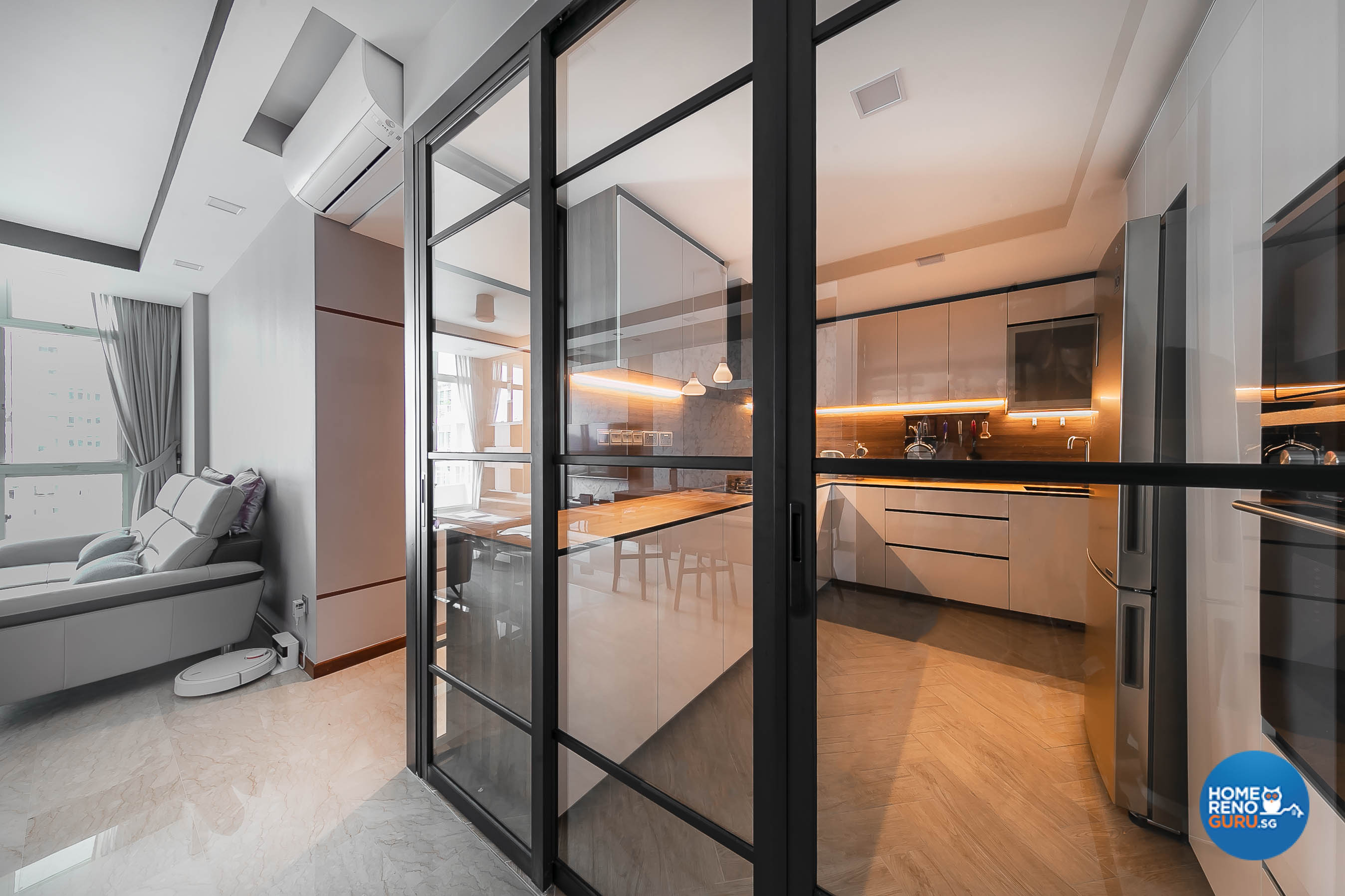 Modern Design - Kitchen - Condominium - Design by Dreamvision Designer Pte Ltd
