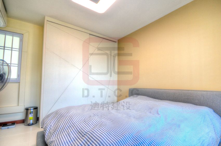 Contemporary, Minimalist, Modern Design - Bedroom - HDB 4 Room - Design by DT construction group Pte ltd