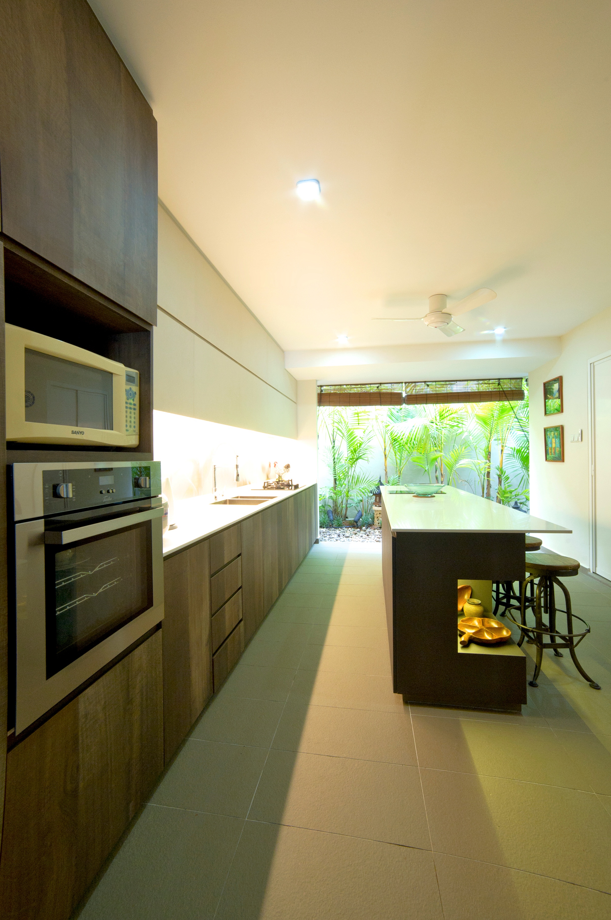 Contemporary Design - Kitchen - Landed House - Design by Dyel Pte Ltd