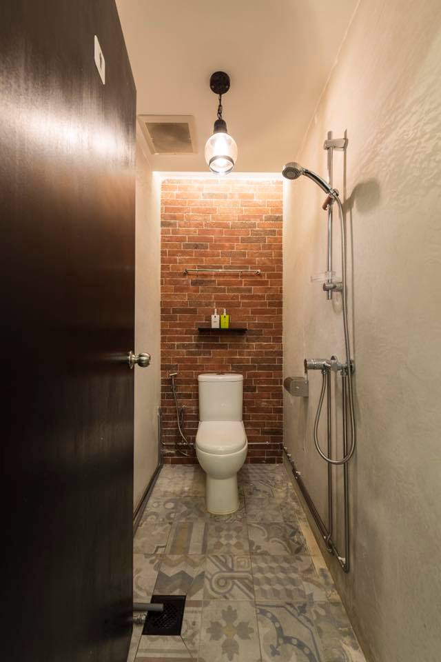 Industrial Design - Bathroom - Retail - Design by Earth Interior Design Pte Ltd 