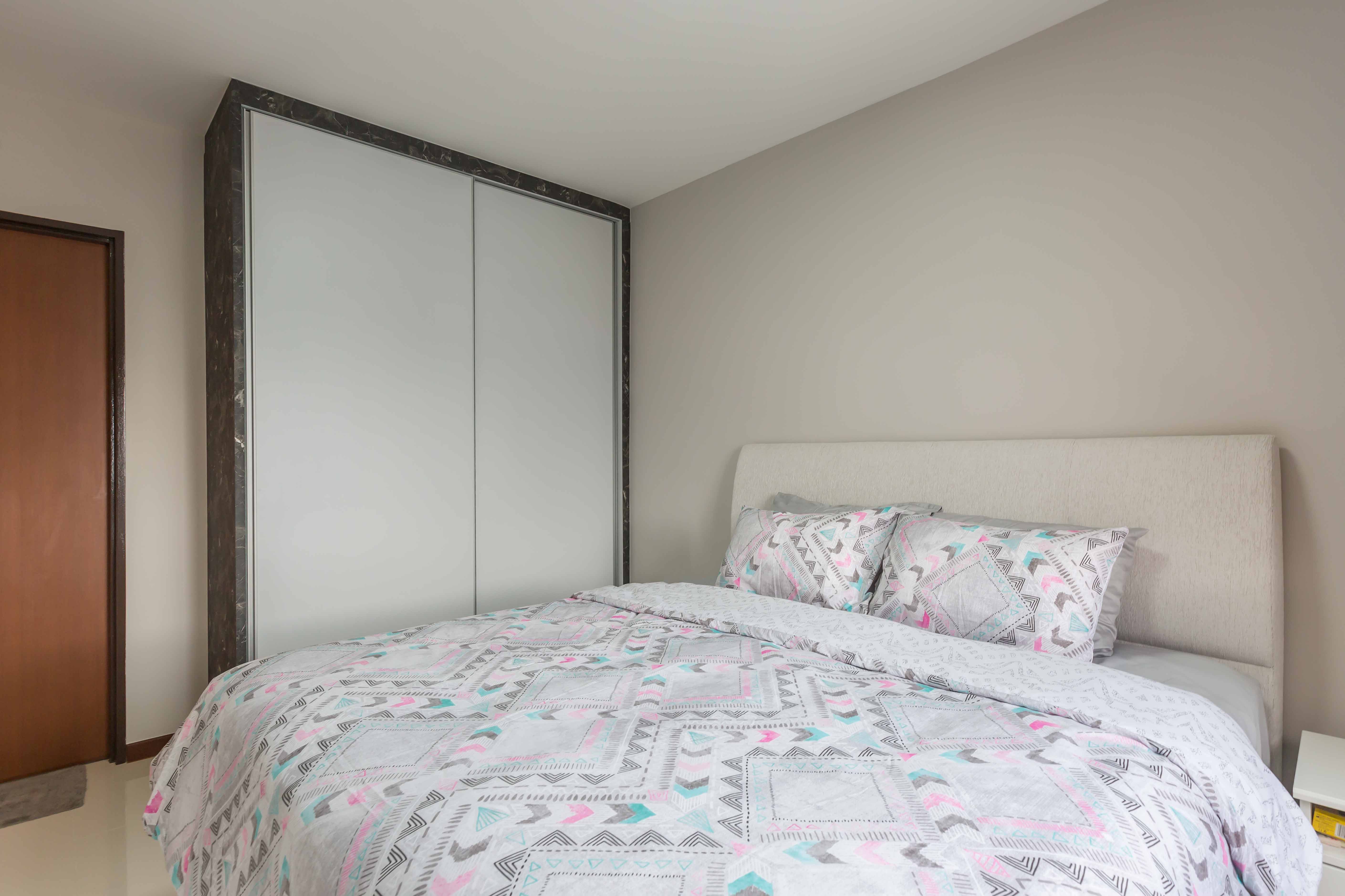 Modern Design - Bedroom - HDB 4 Room - Design by EC Vision Design Pte Ltd