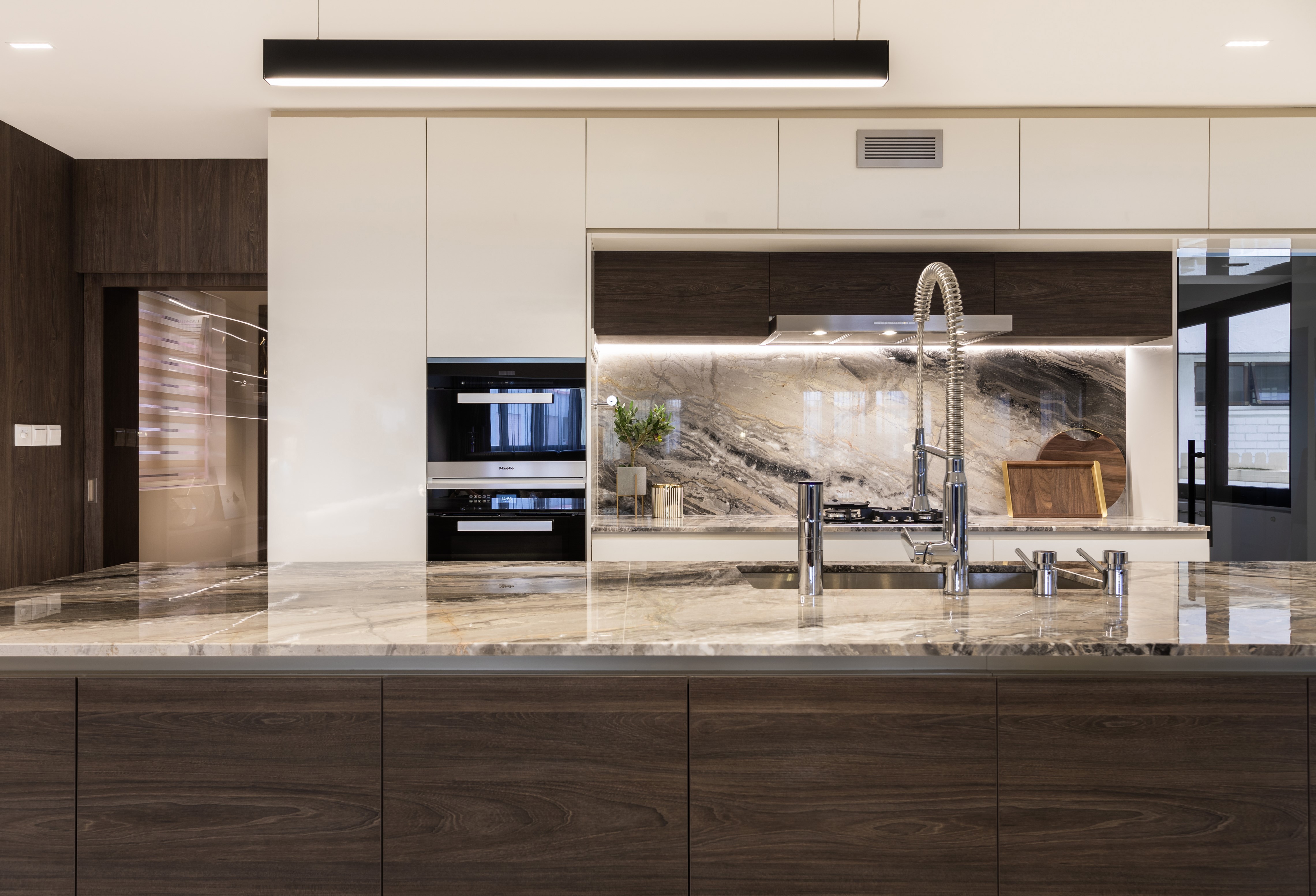 Modern Design - Kitchen - HDB Executive Apartment - Design by Edgeline Planners Pte Ltd