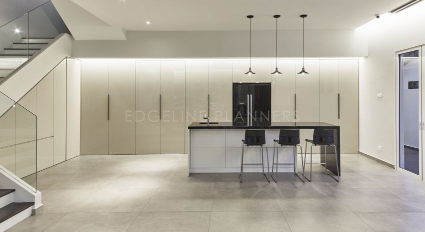 Minimalist, Modern Design - Dining Room - Landed House - Design by Edgeline Planners Pte Ltd