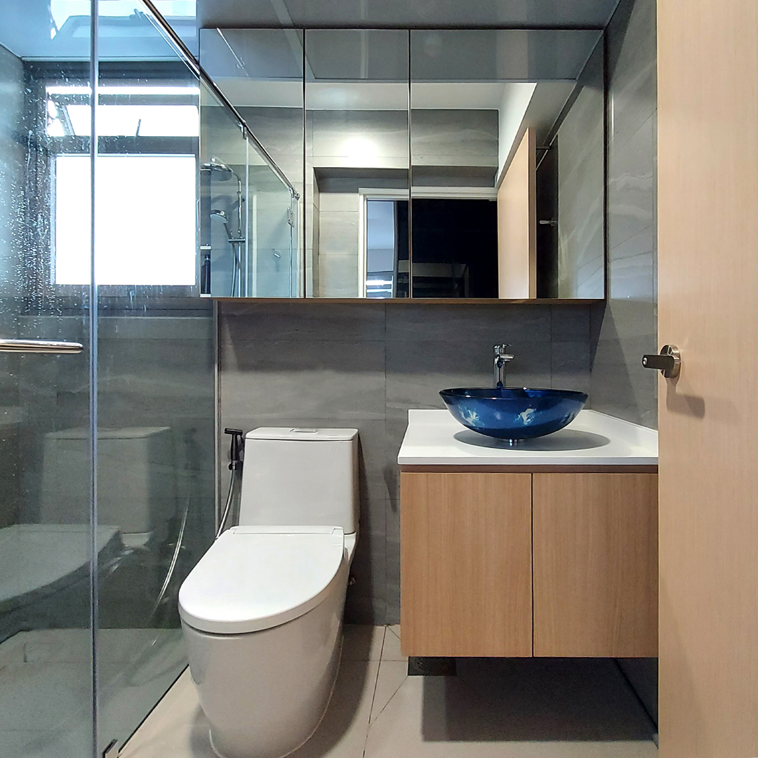 Contemporary Design - Bathroom - HDB Studio Apartment - Design by Edgeline Planners Pte Ltd