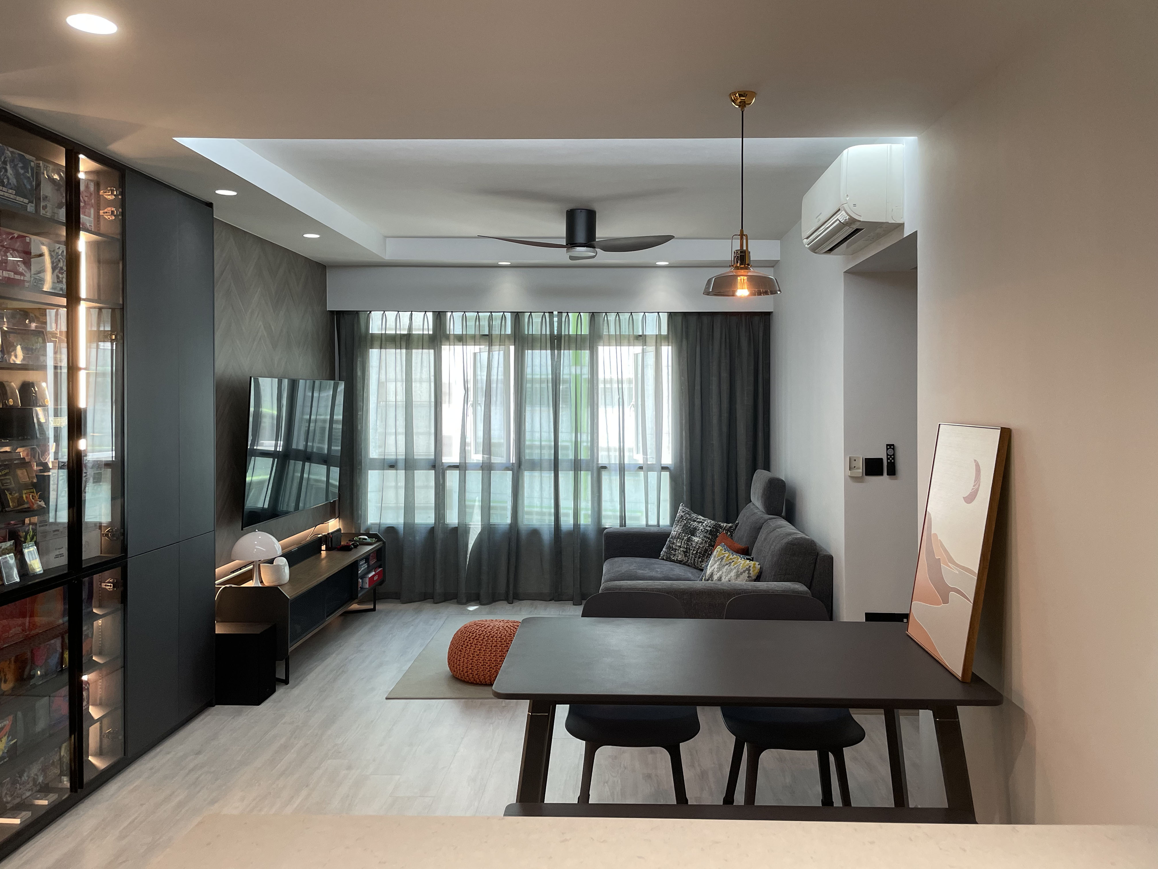 Modern Design - Living Room - HDB 4 Room - Design by Edgeline Planners Pte Ltd