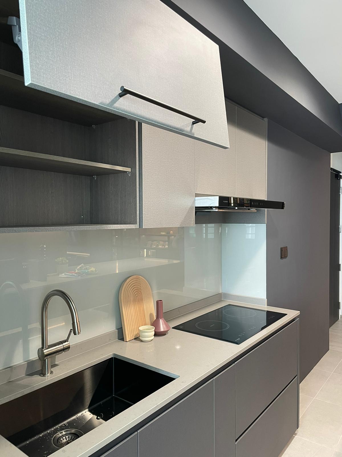 Modern Design - Kitchen - HDB 4 Room - Design by Edgeline Planners Pte Ltd