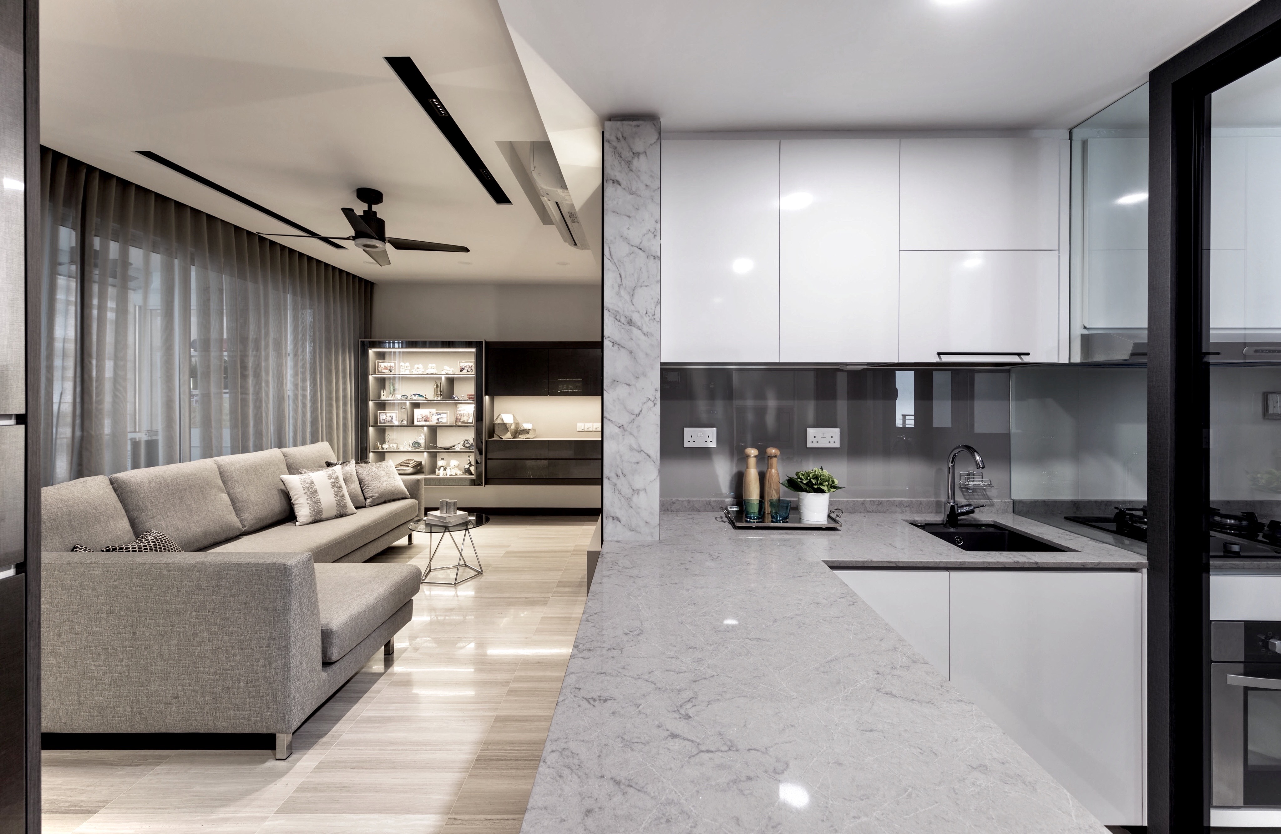 Contemporary Design - Kitchen - Condominium - Design by Edgeline Planners Pte Ltd