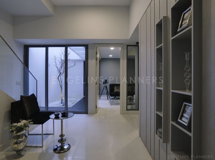 Contemporary, Minimalist, Modern Design - Entertainment Room - Landed House - Design by Edgeline Planners Pte Ltd