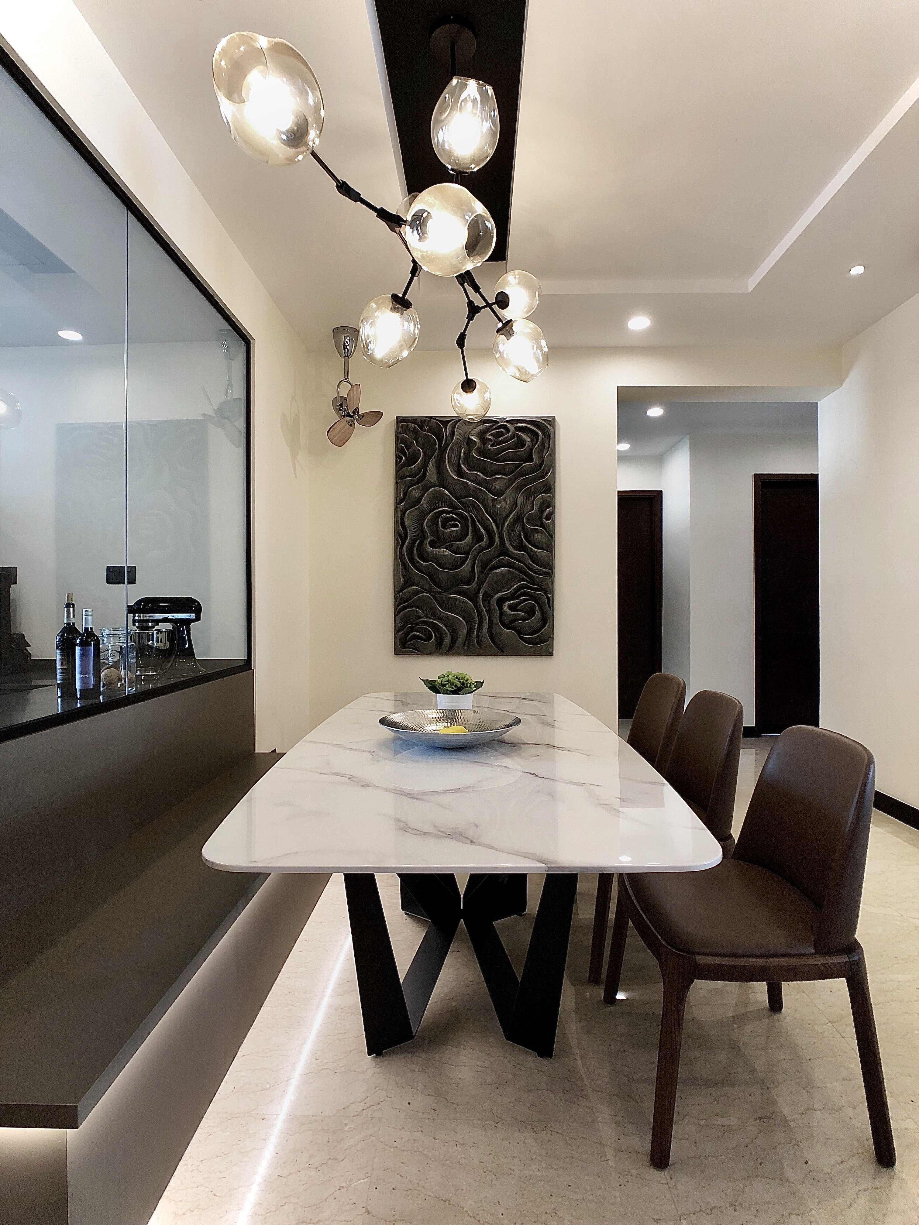 Modern Design - Dining Room - Condominium - Design by Edgeline Planners Pte Ltd