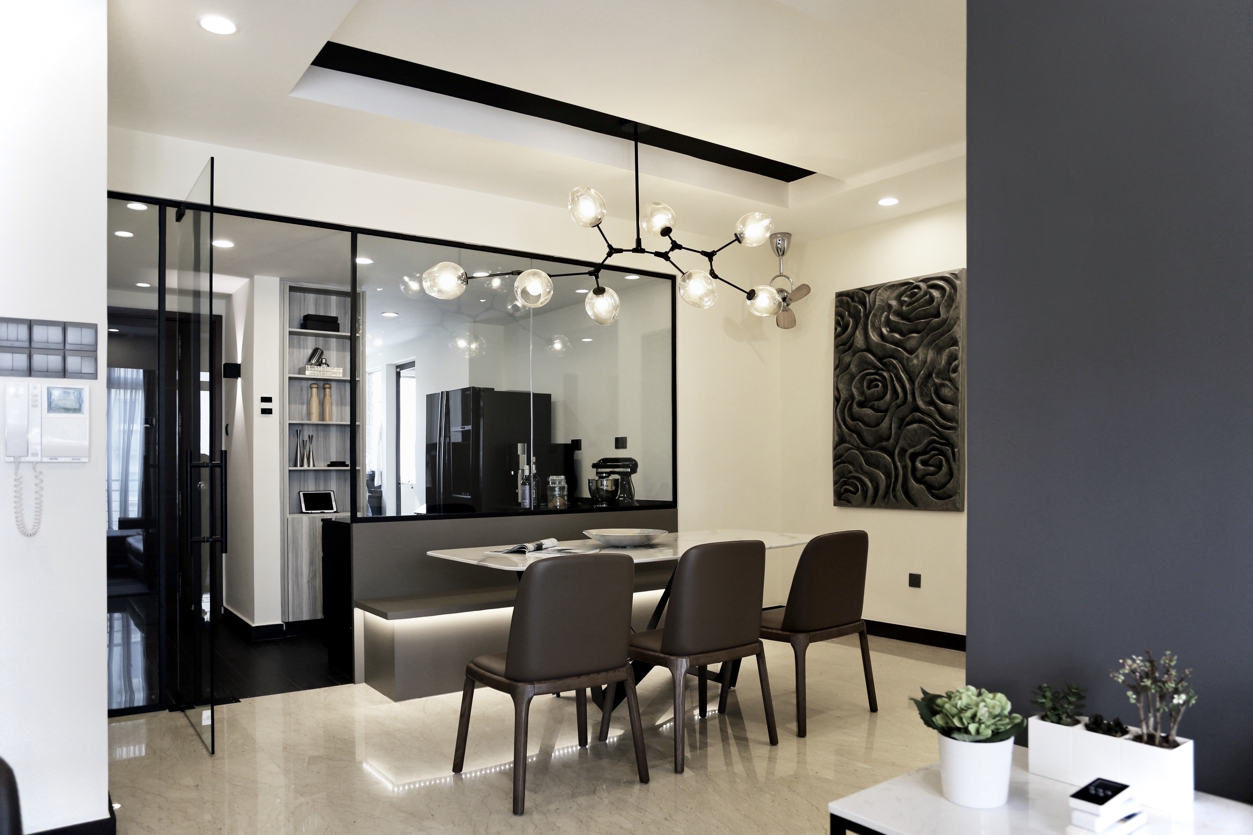 Modern Design - Dining Room - Condominium - Design by Edgeline Planners Pte Ltd