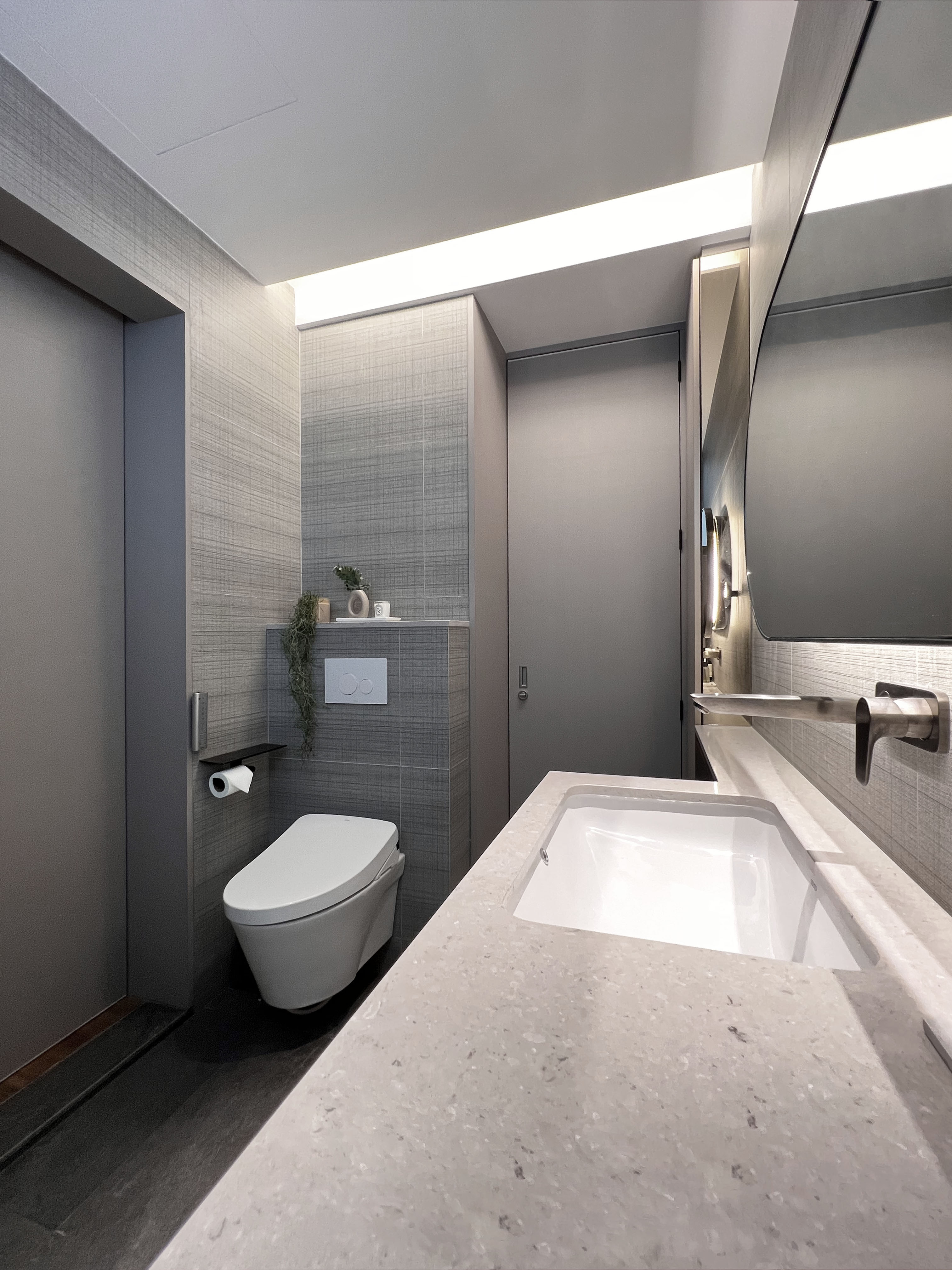 Modern Design - Bathroom - Condominium - Design by Edgeline Planners Pte Ltd