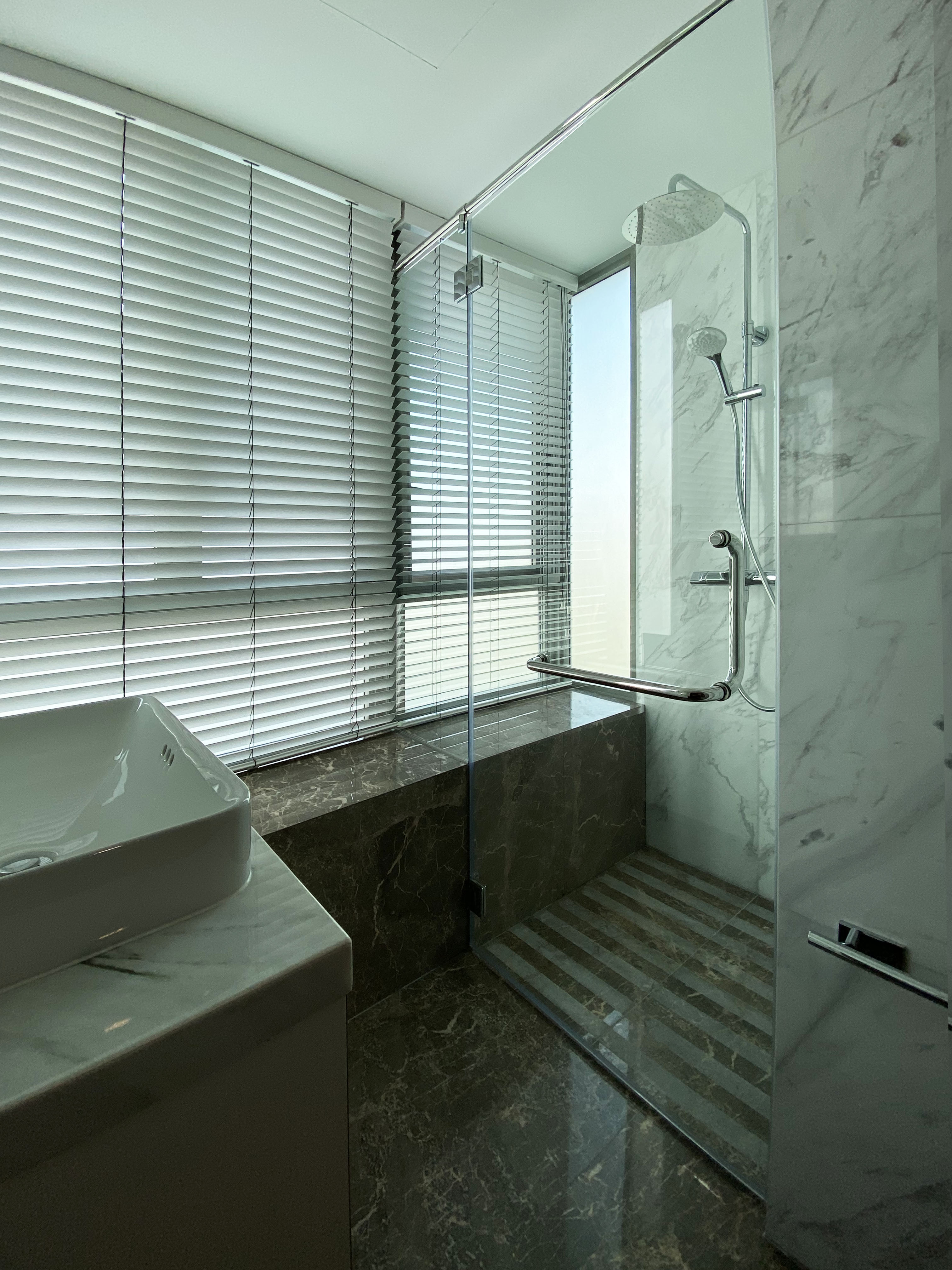 Classical, Modern Design - Bathroom - Condominium - Design by Edgeline Planners Pte Ltd