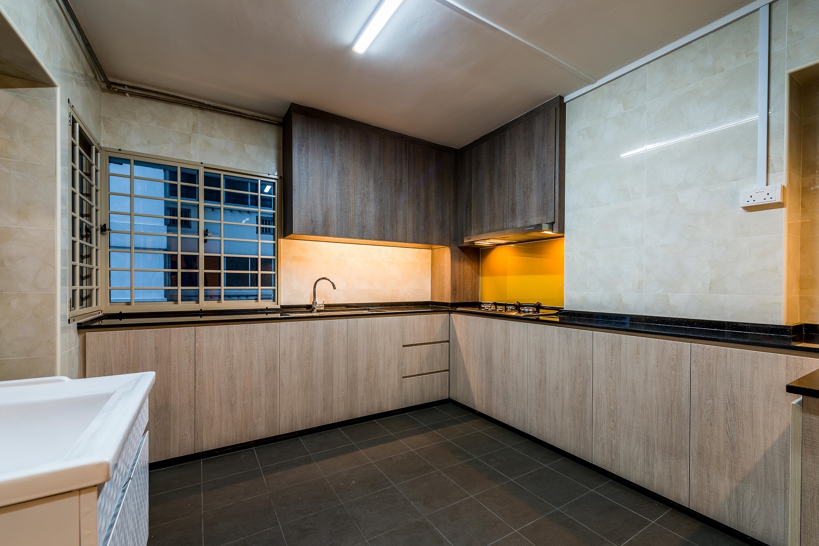 Modern Design - Kitchen - HDB Executive Apartment - Design by Einstein Studio Pte Ltd