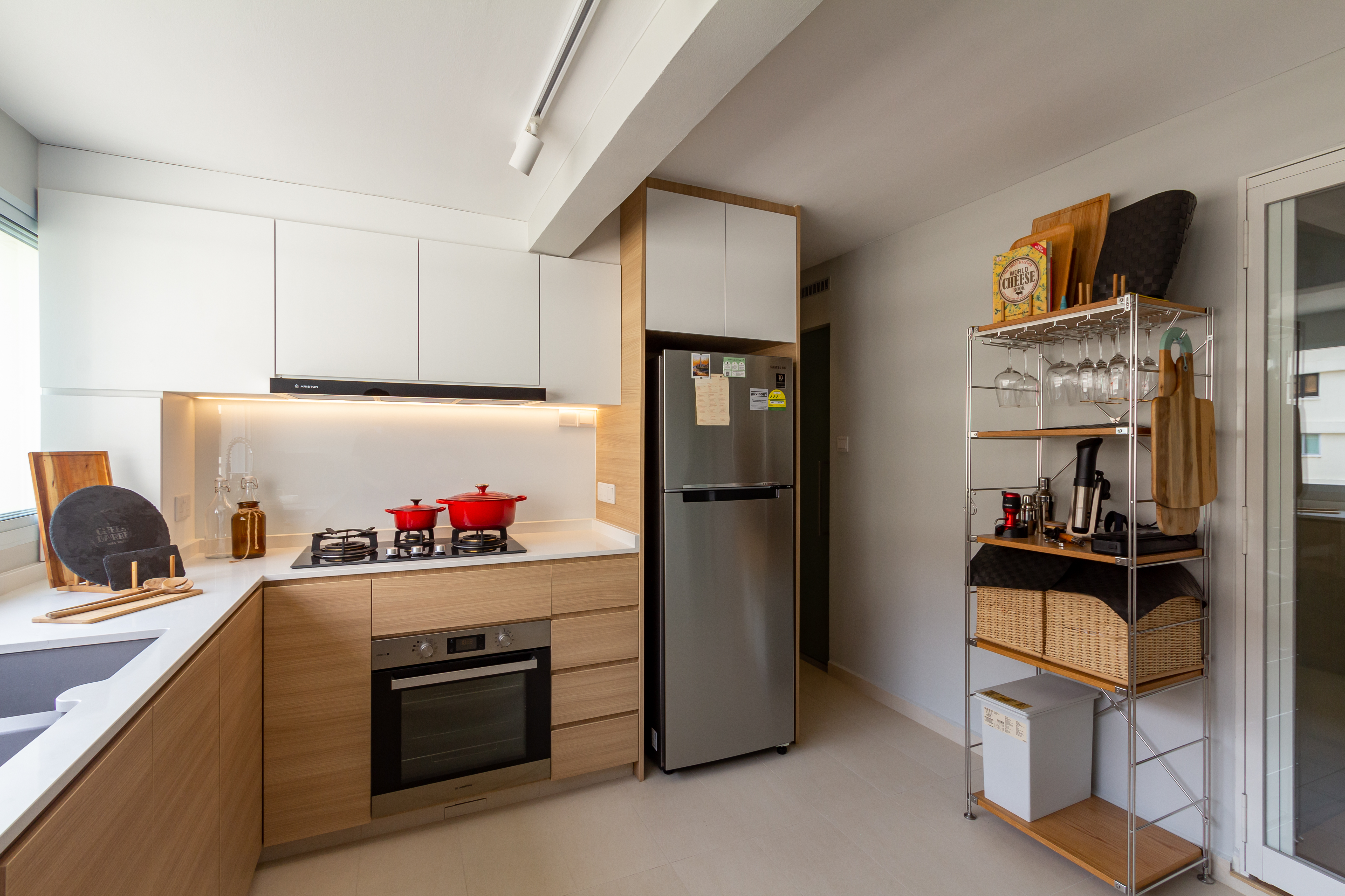 Scandinavian Design - Kitchen - HDB 4 Room - Design by Fineline Design Pte Ltd