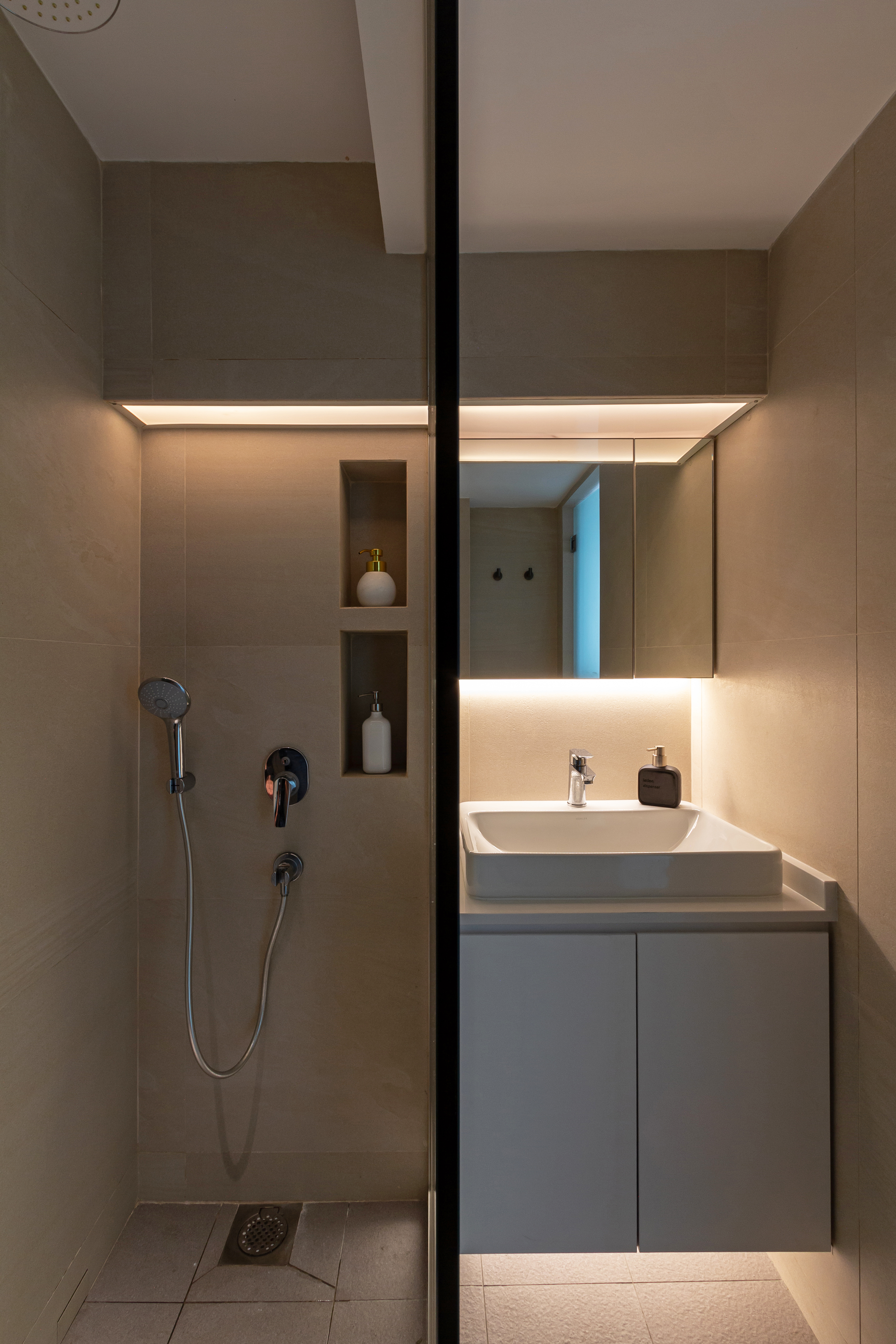 Scandinavian Design - Bathroom - HDB 4 Room - Design by Fineline Design Pte Ltd