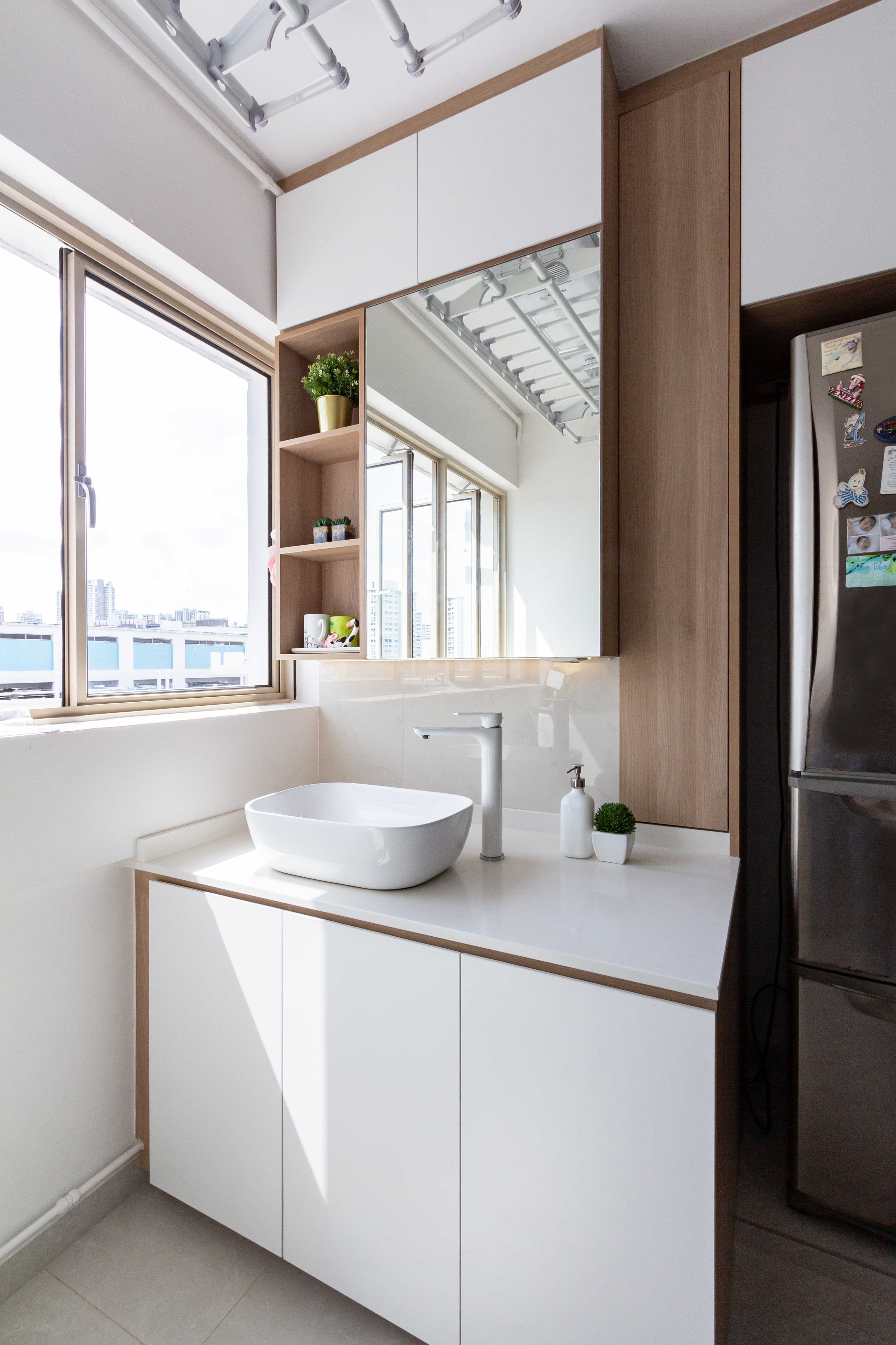 Scandinavian Design - Kitchen - HDB Executive Apartment - Design by Fineline Design Pte Ltd