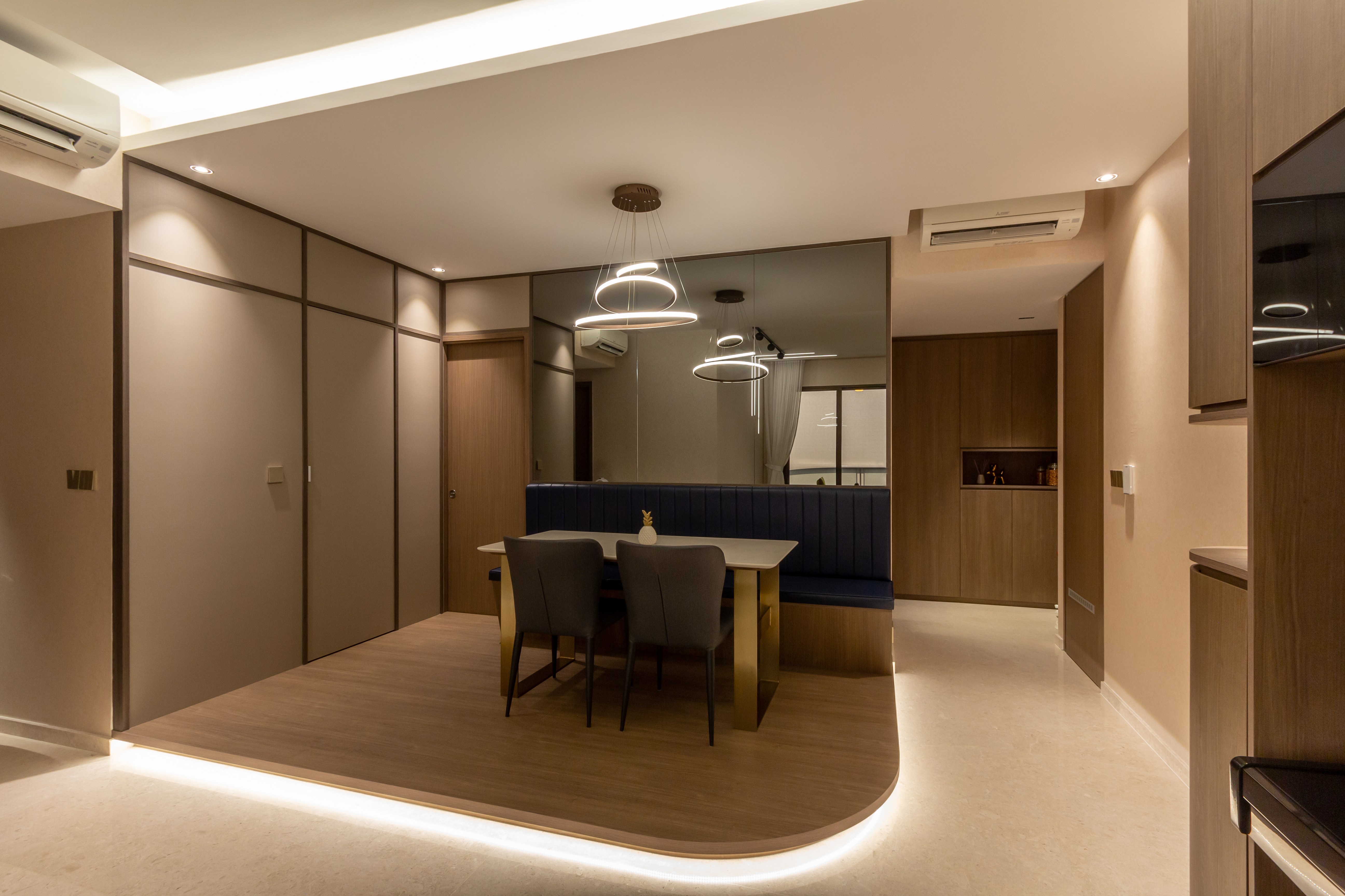 Modern Design - Dining Room - Condominium - Design by Fineline Design Pte Ltd