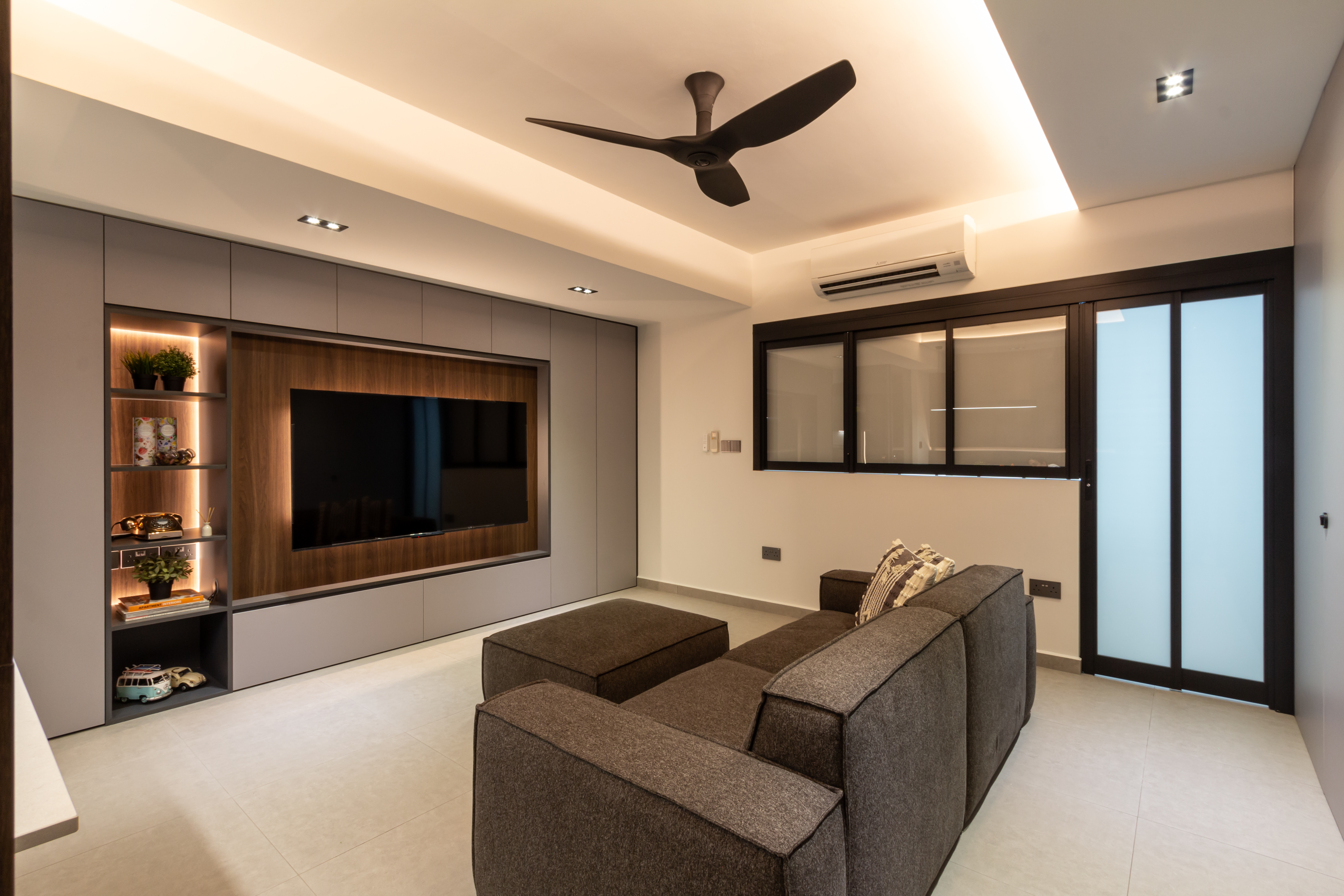 Contemporary, Modern Design - Living Room - HDB 4 Room - Design by Fineline Design Pte Ltd