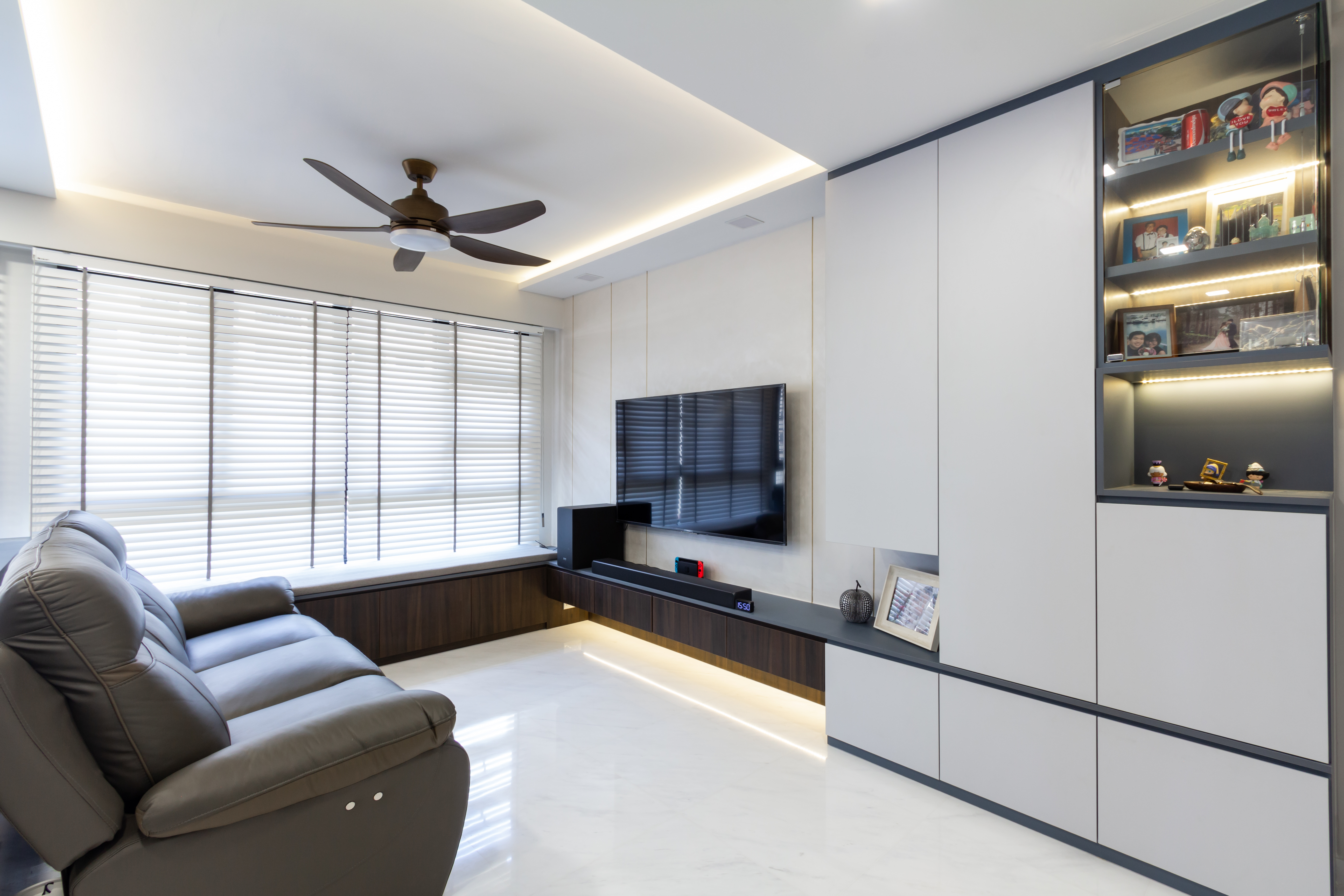 Contemporary, Modern Design - Living Room - HDB 5 Room - Design by Fineline Design Pte Ltd