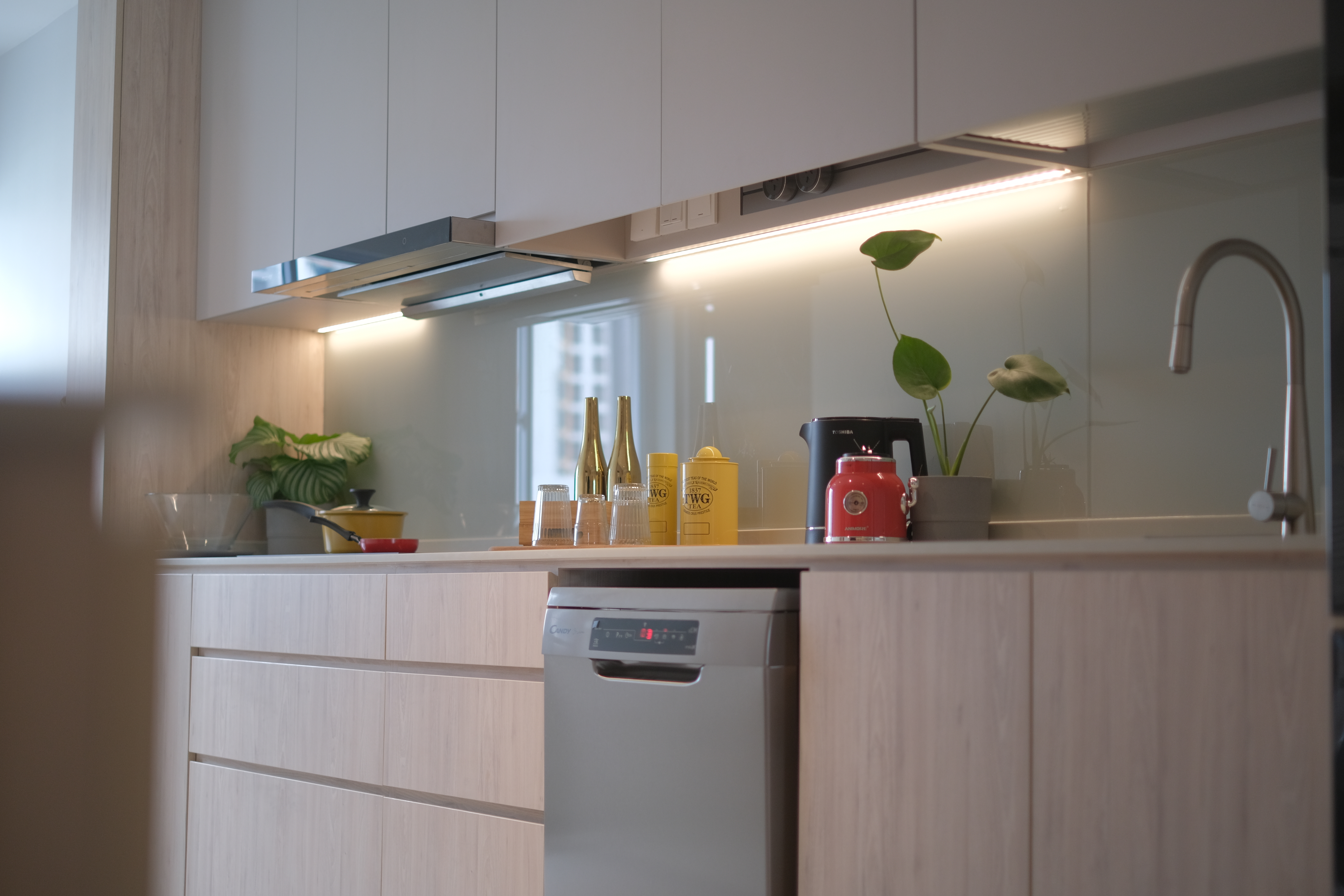 Modern, Scandinavian Design - Kitchen - HDB 3 Room - Design by Fineline Design Pte Ltd