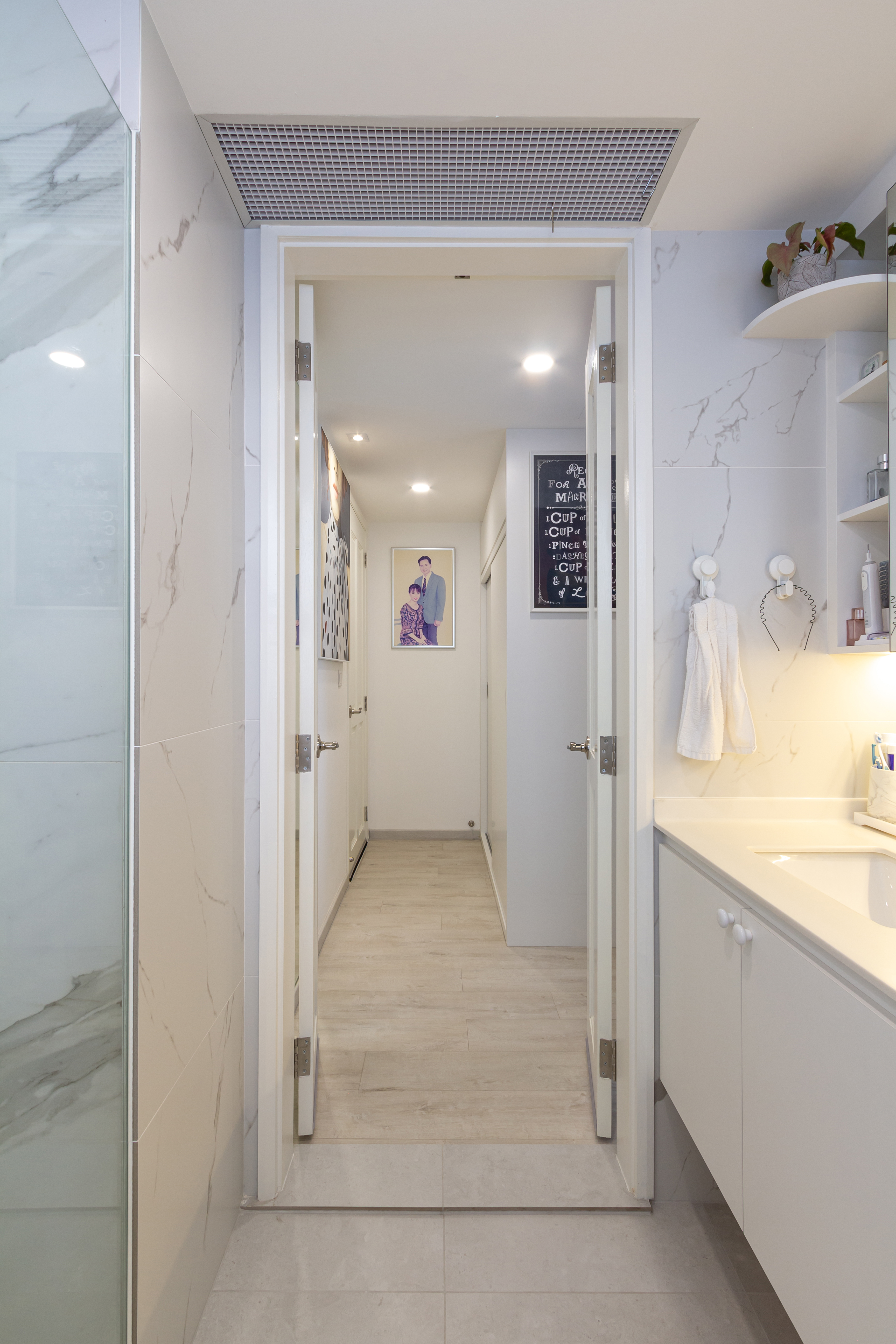 Contemporary, Modern, Others Design - Bathroom - Condominium - Design by Fineline Design Pte Ltd