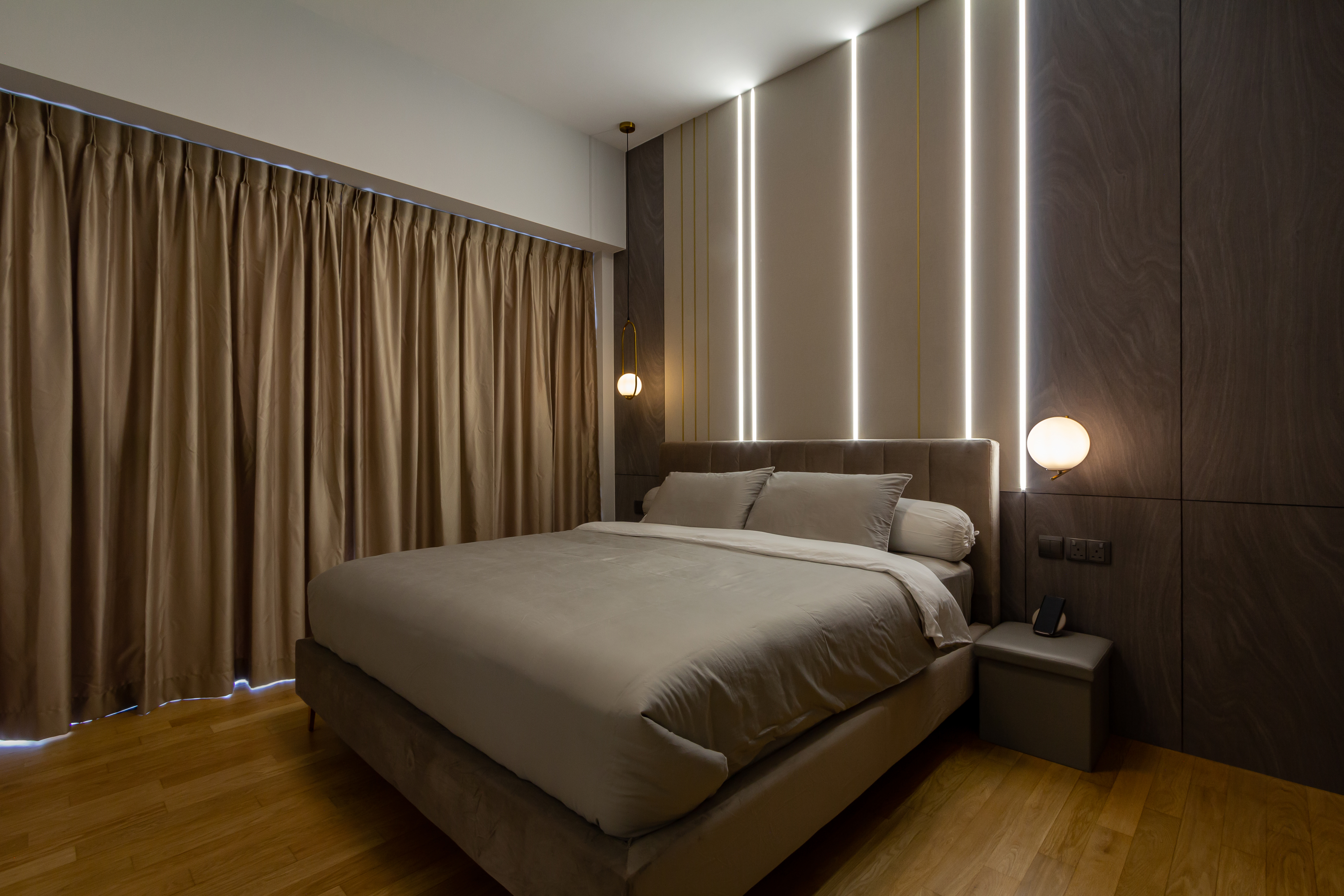 Modern Design - Bedroom - Condominium - Design by Fineline Design Pte Ltd