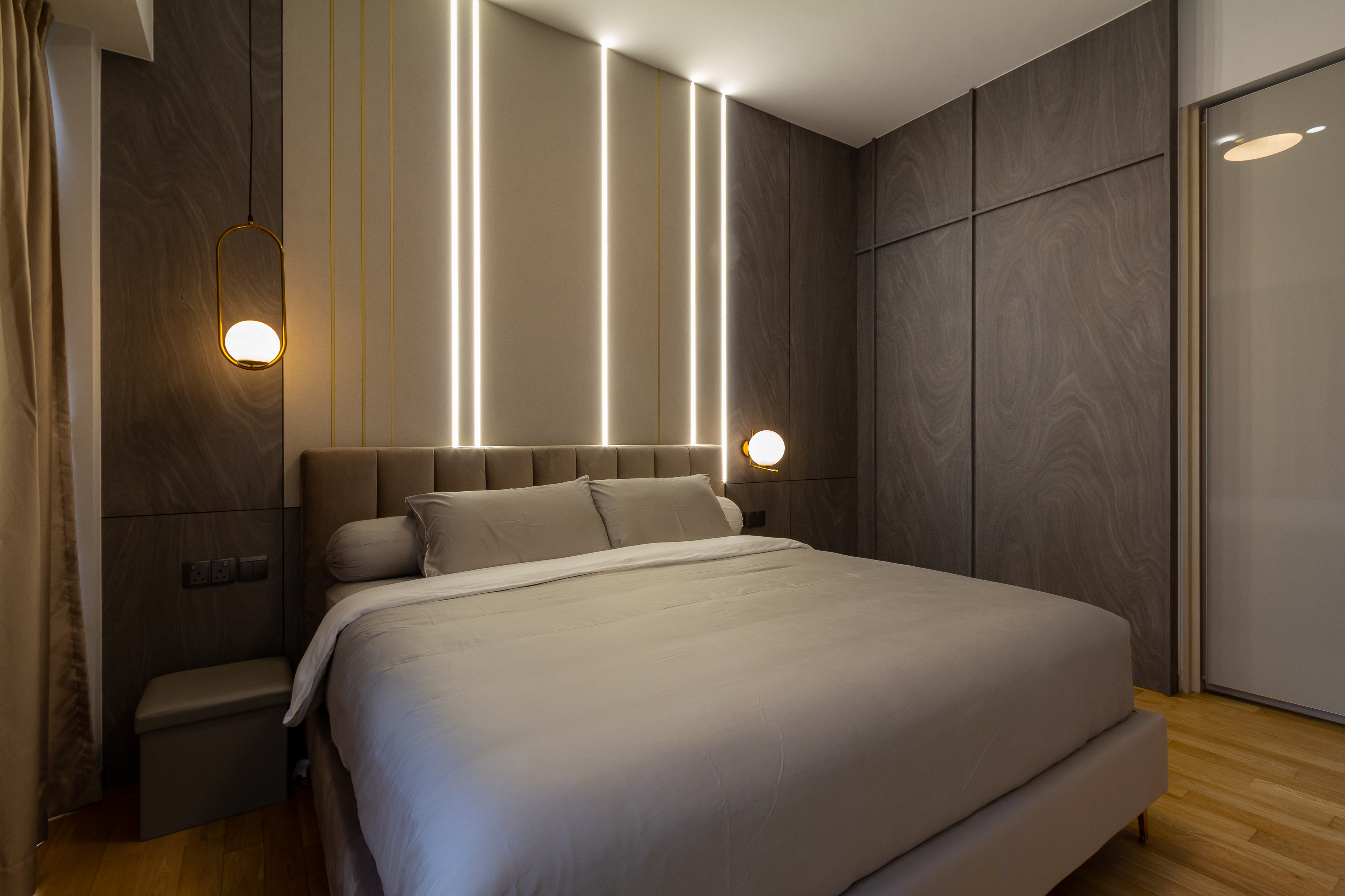 Modern Design - Bedroom - Condominium - Design by Fineline Design Pte Ltd