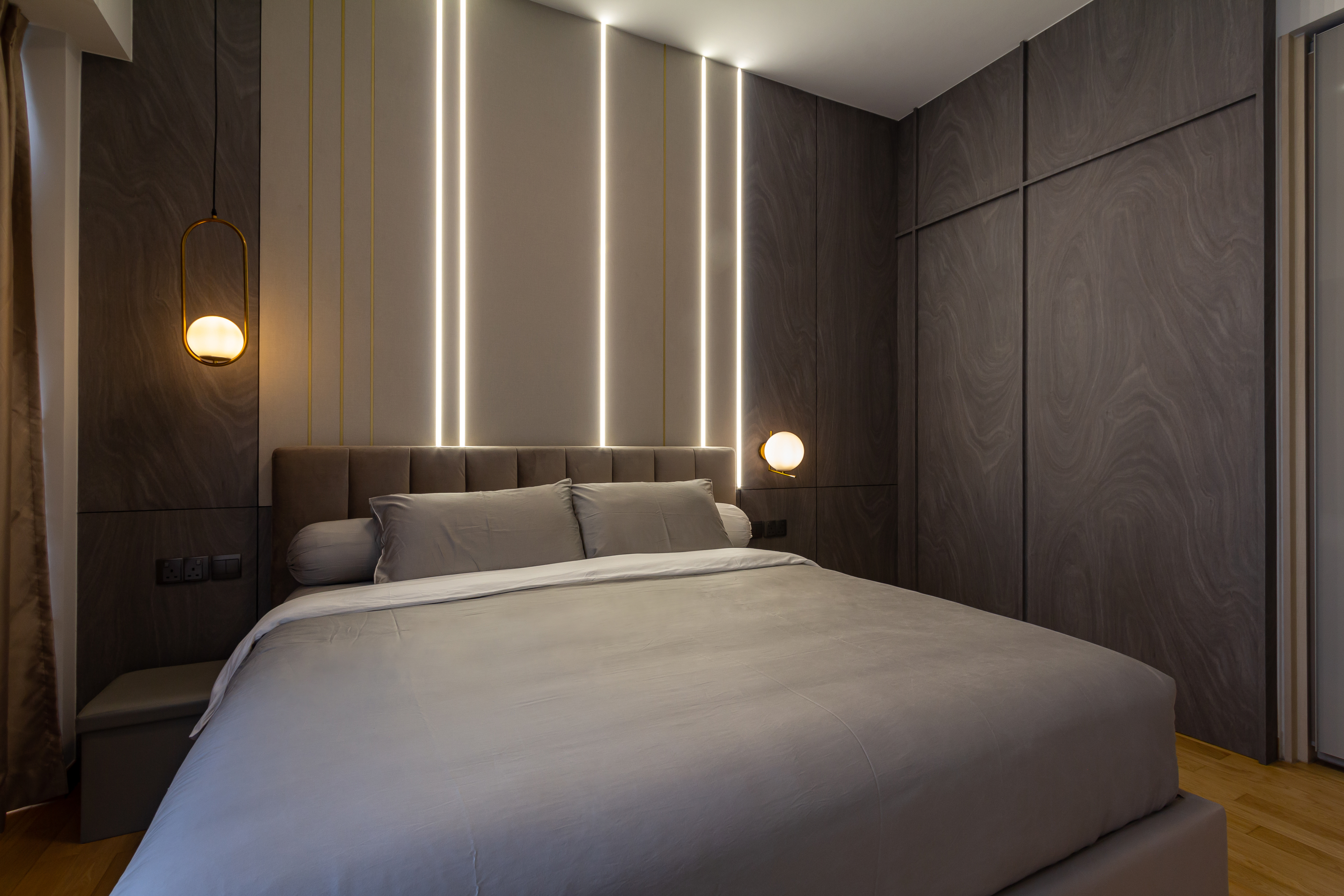 Modern Design - Bedroom - Condominium - Design by Fineline Design Pte Ltd