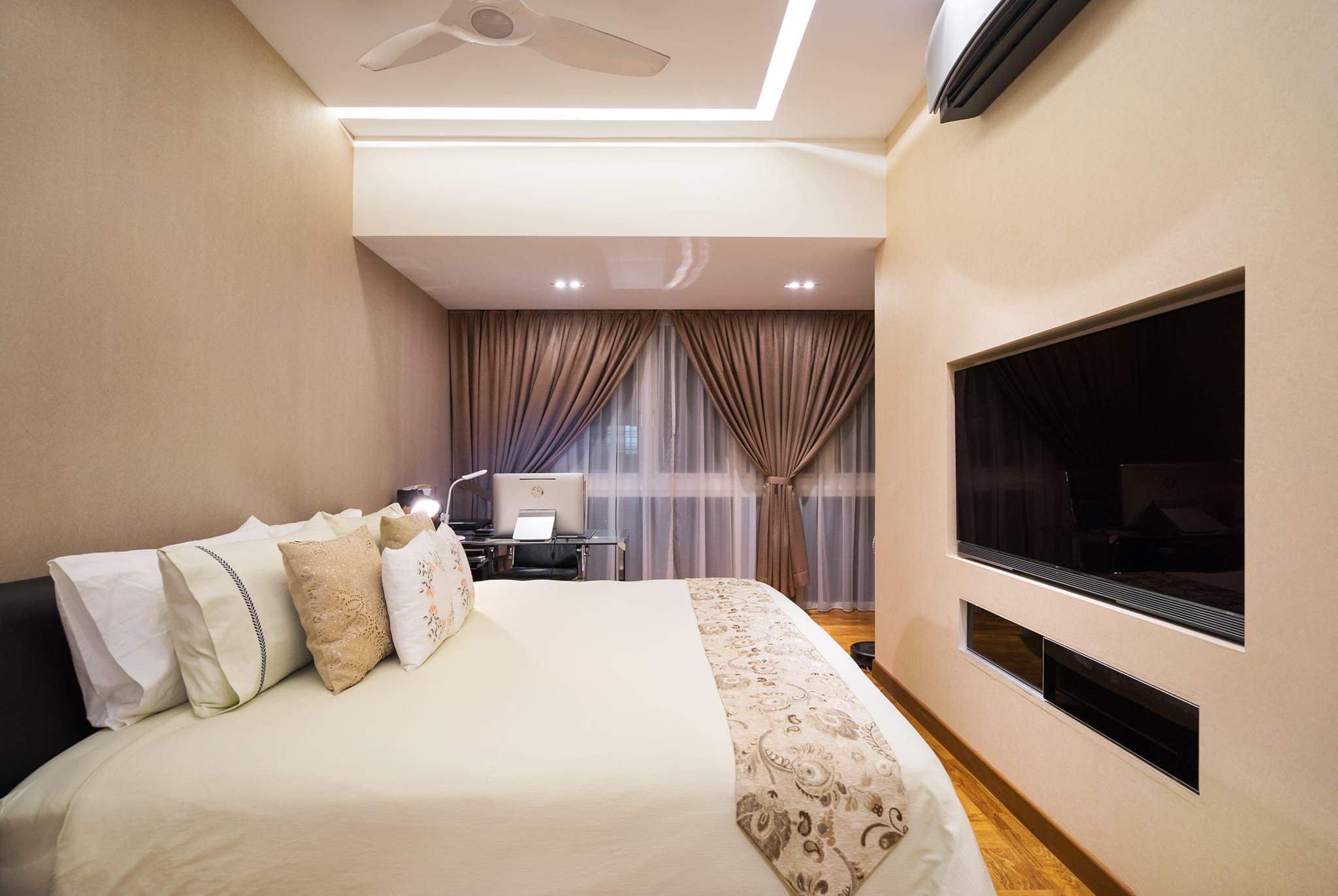 Contemporary Design - Bedroom - Landed House - Design by Fineline Design Pte Ltd