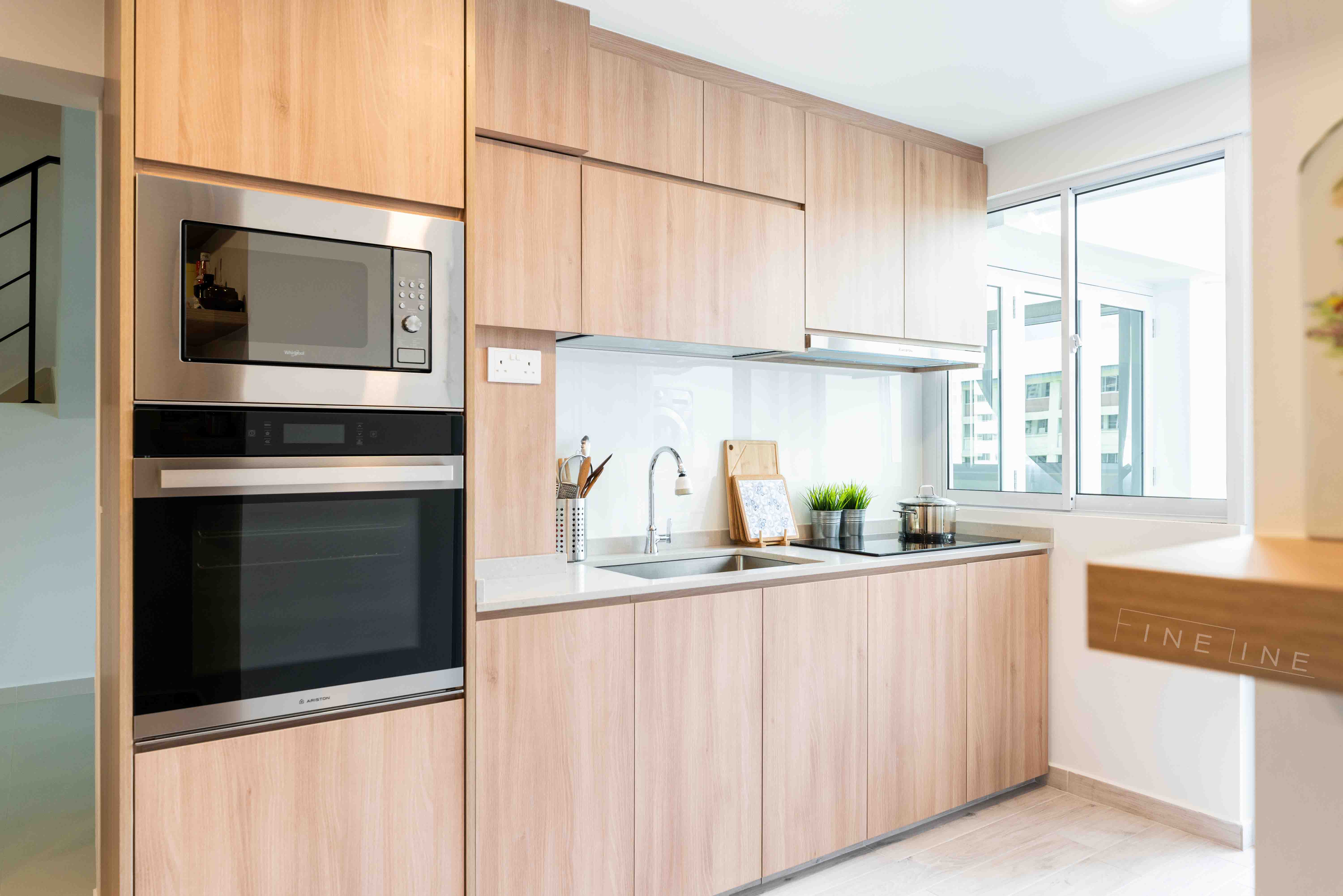 Modern Design - Kitchen - HDB Executive Apartment - Design by Fineline Design Pte Ltd