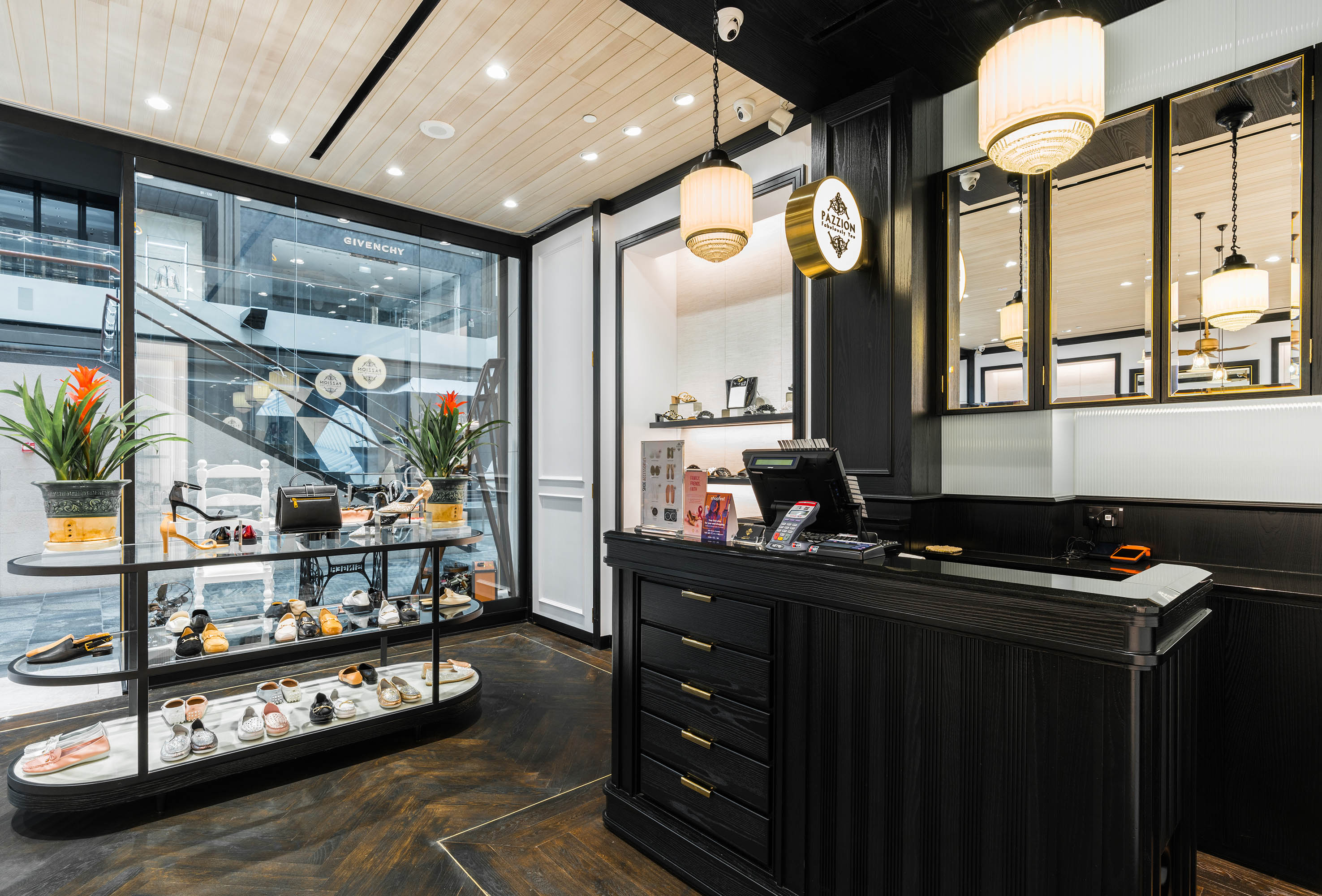 Contemporary Design - Commercial - Retail - Design by Fineline Design Pte Ltd