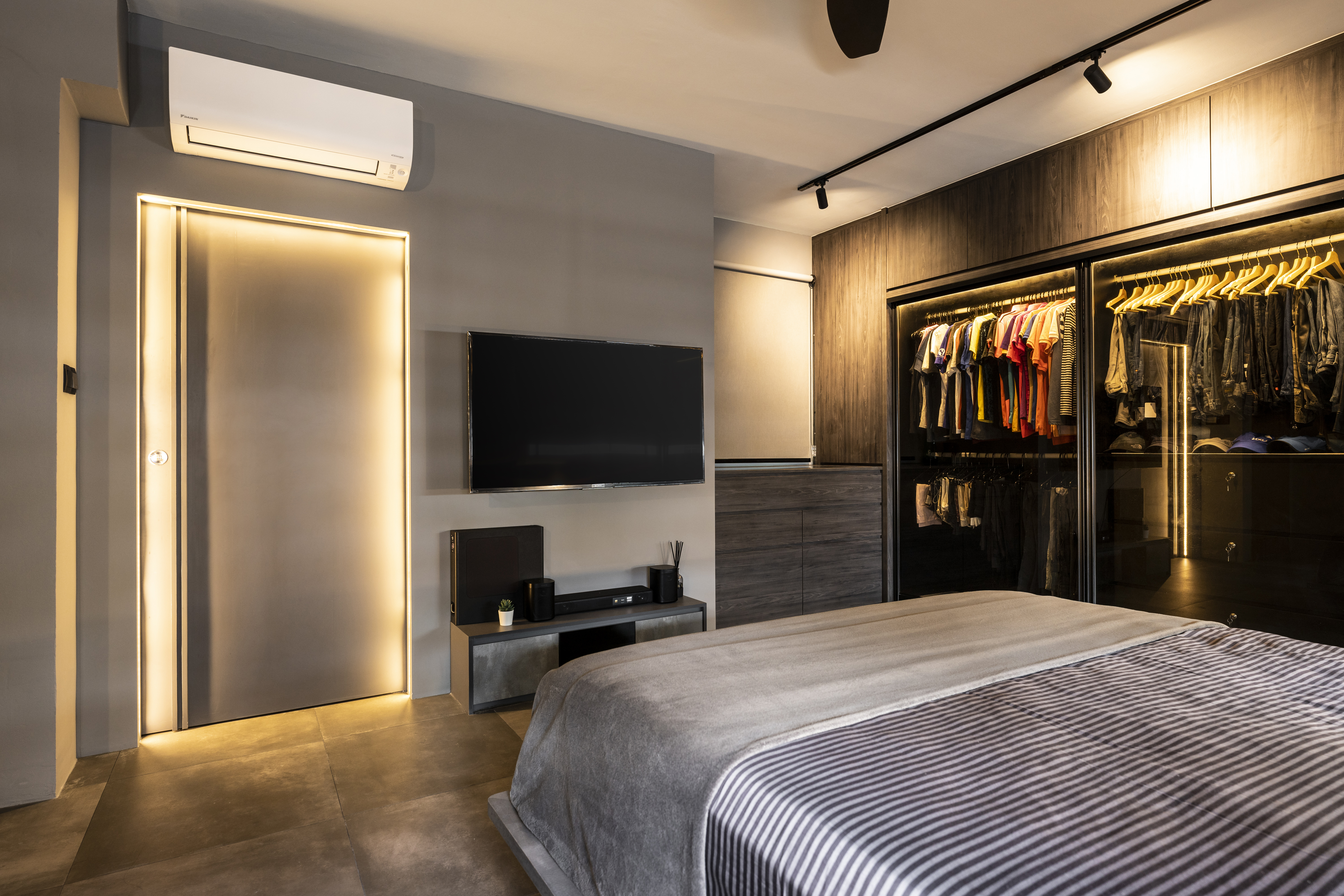 Industrial Design - Bedroom - HDB 5 Room - Design by Fineline Design Pte Ltd