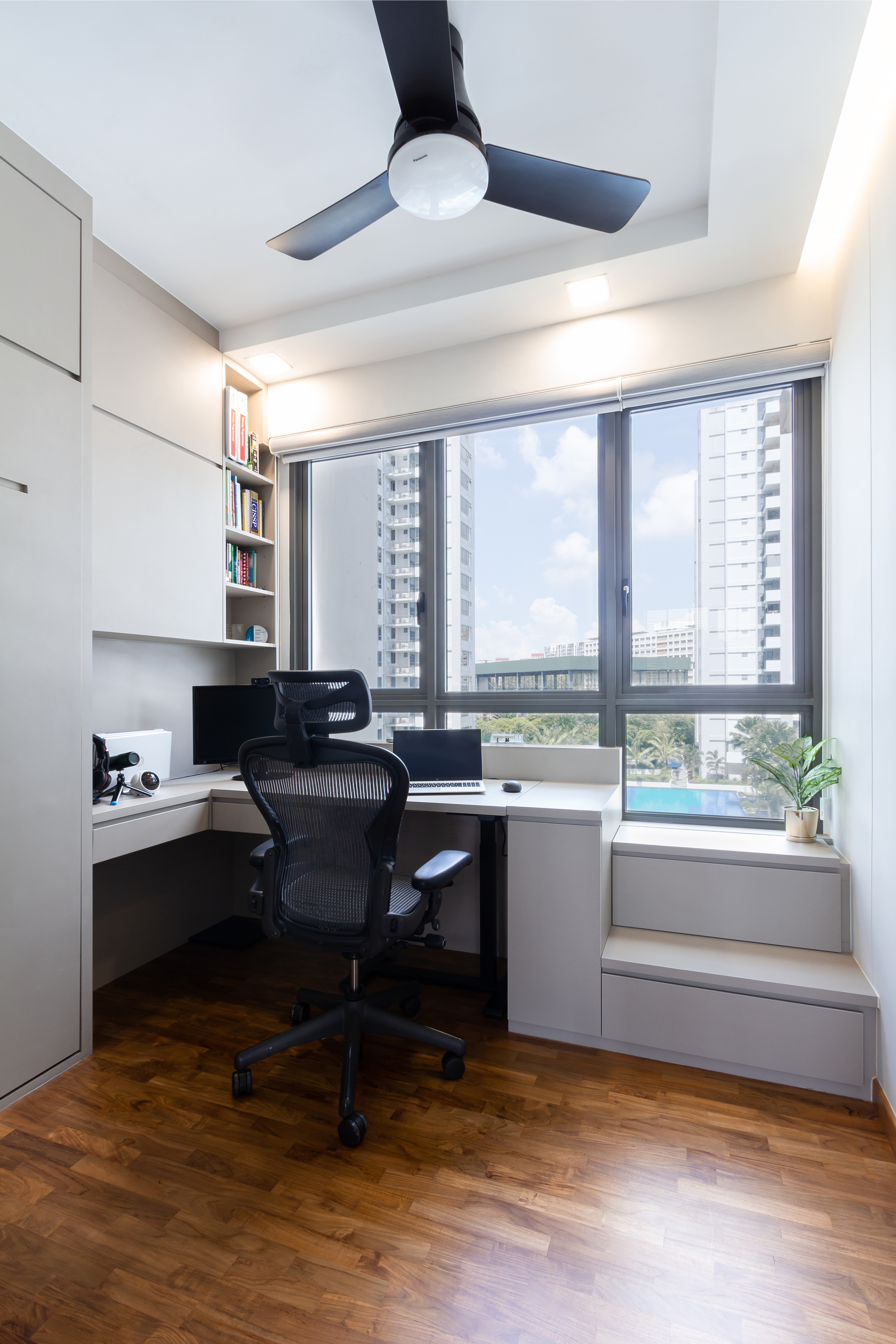 Modern Design - Bedroom - Condominium - Design by Fineline Design Pte Ltd