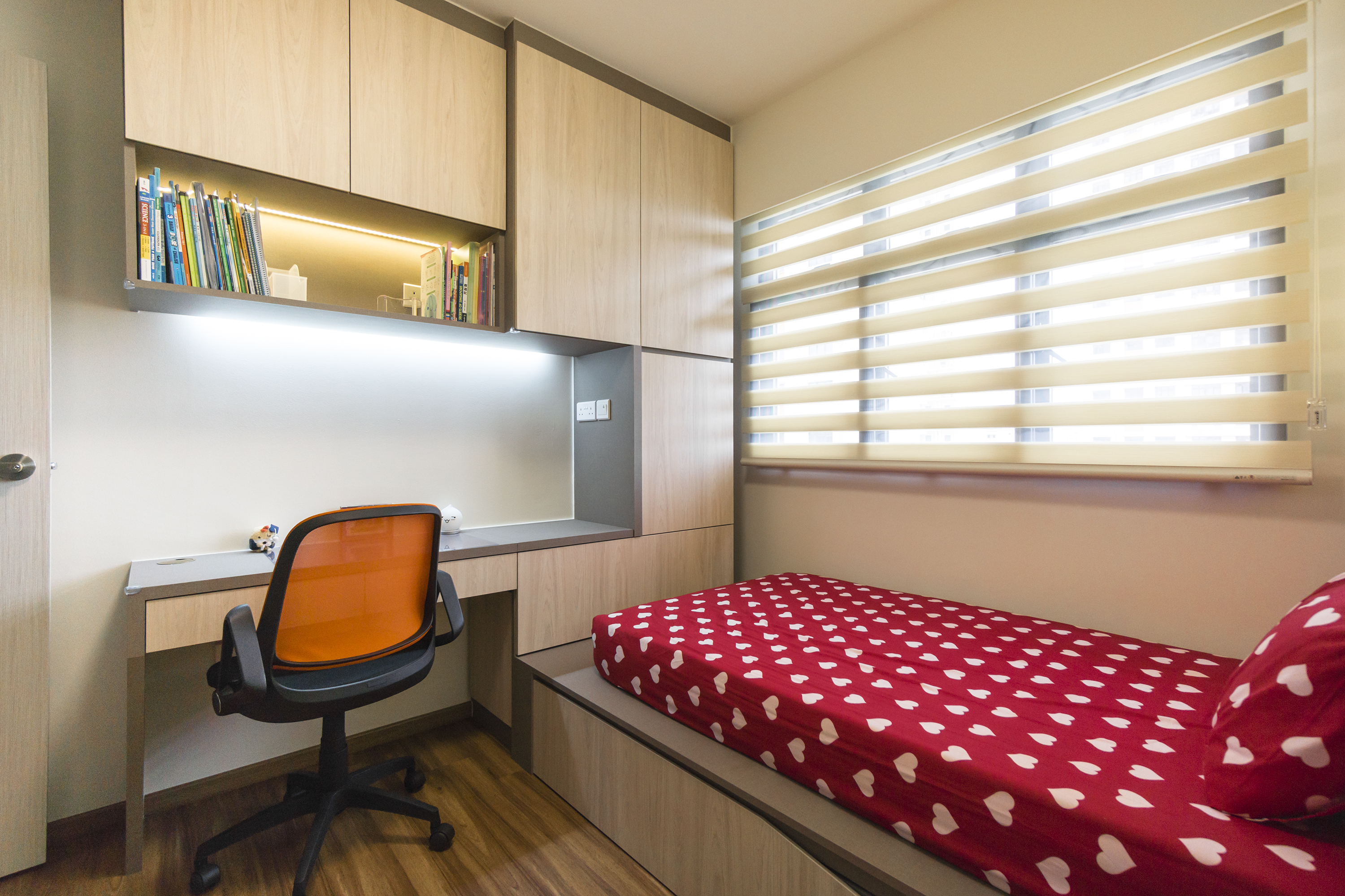 Contemporary, Eclectic Design - Bedroom - HDB 4 Room - Design by Flo Design Pte Ltd