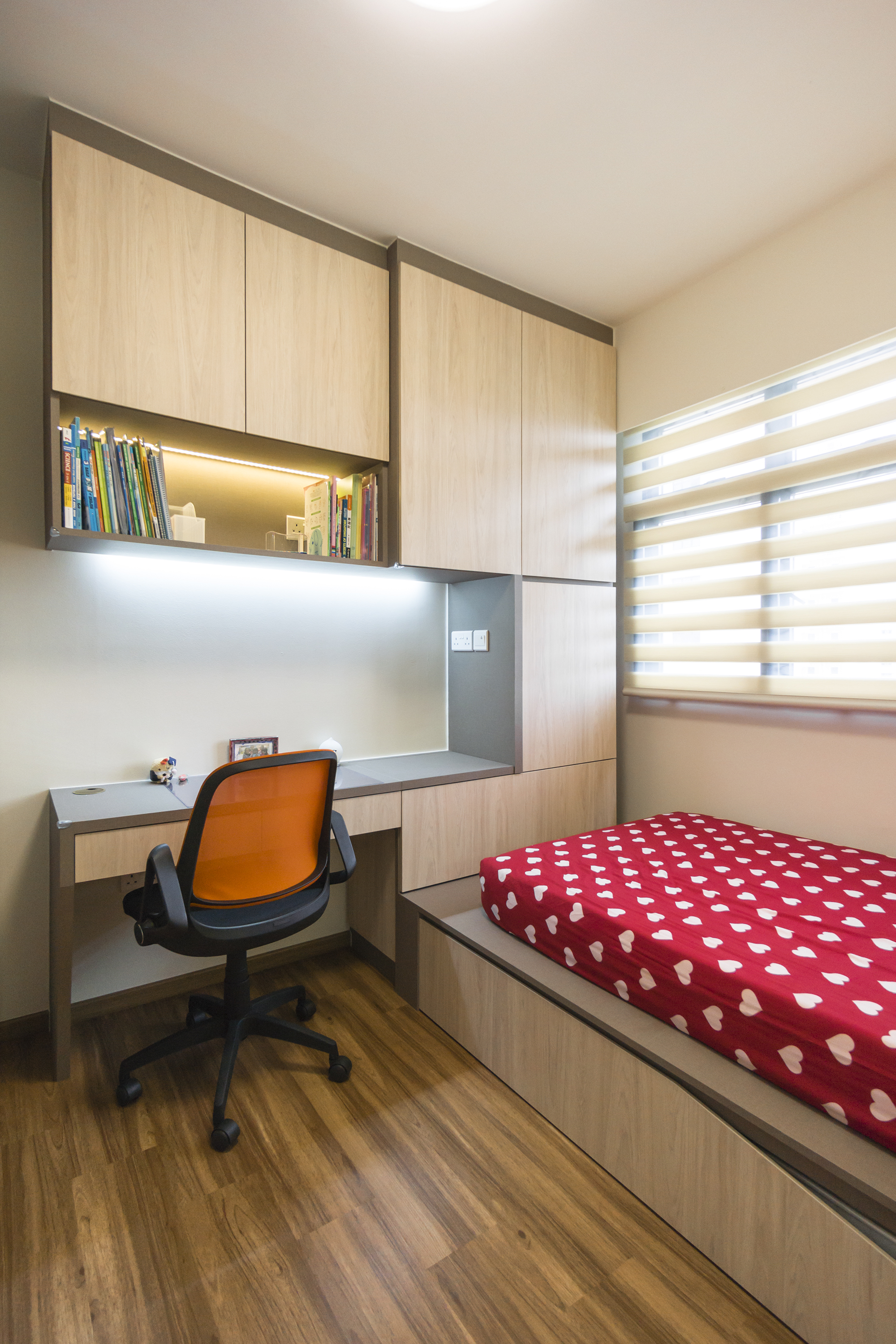 Contemporary, Eclectic Design - Bedroom - HDB 4 Room - Design by Flo Design Pte Ltd