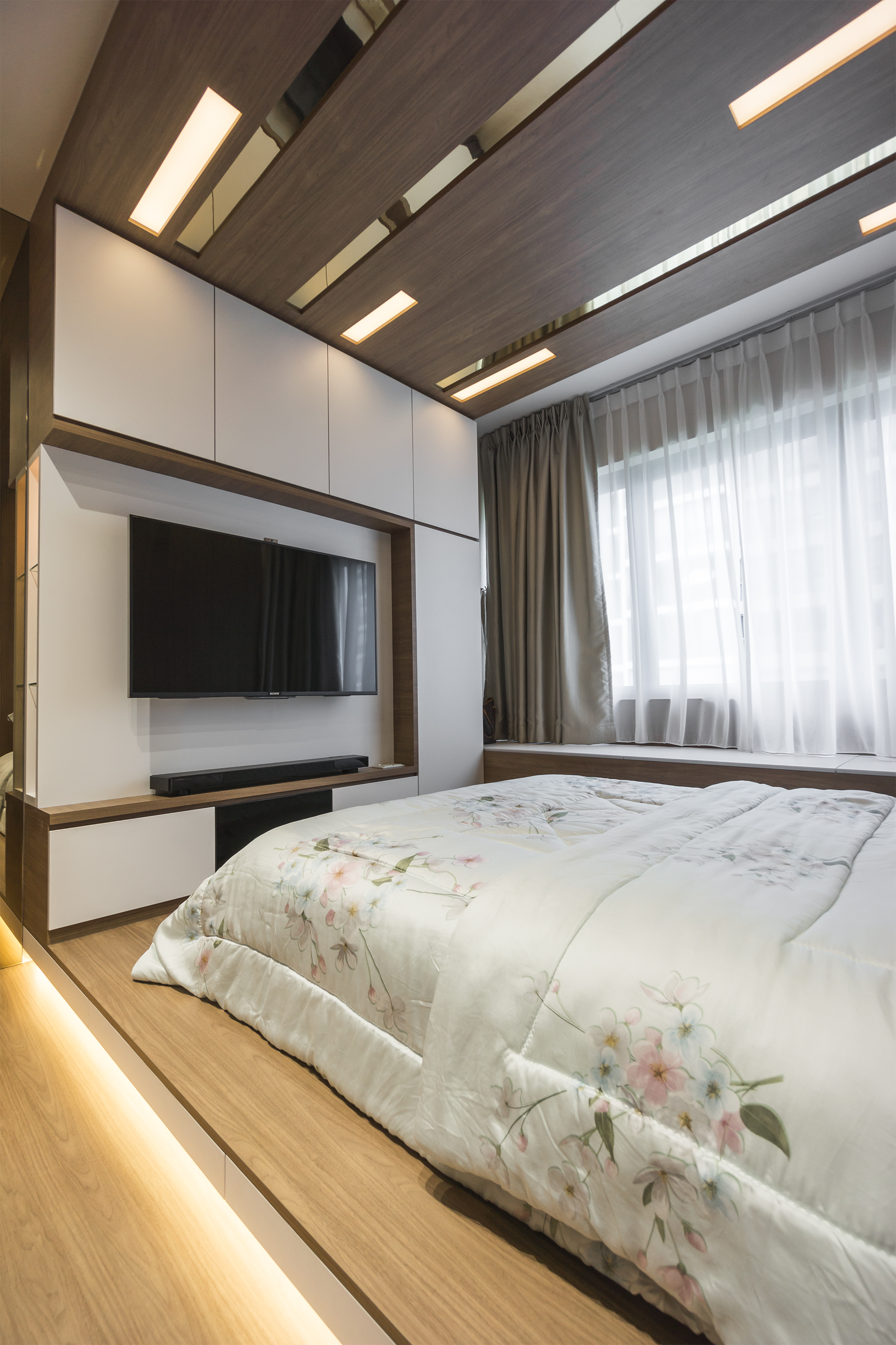 Classical, Contemporary Design - Bedroom - Condominium - Design by Flo Design Pte Ltd