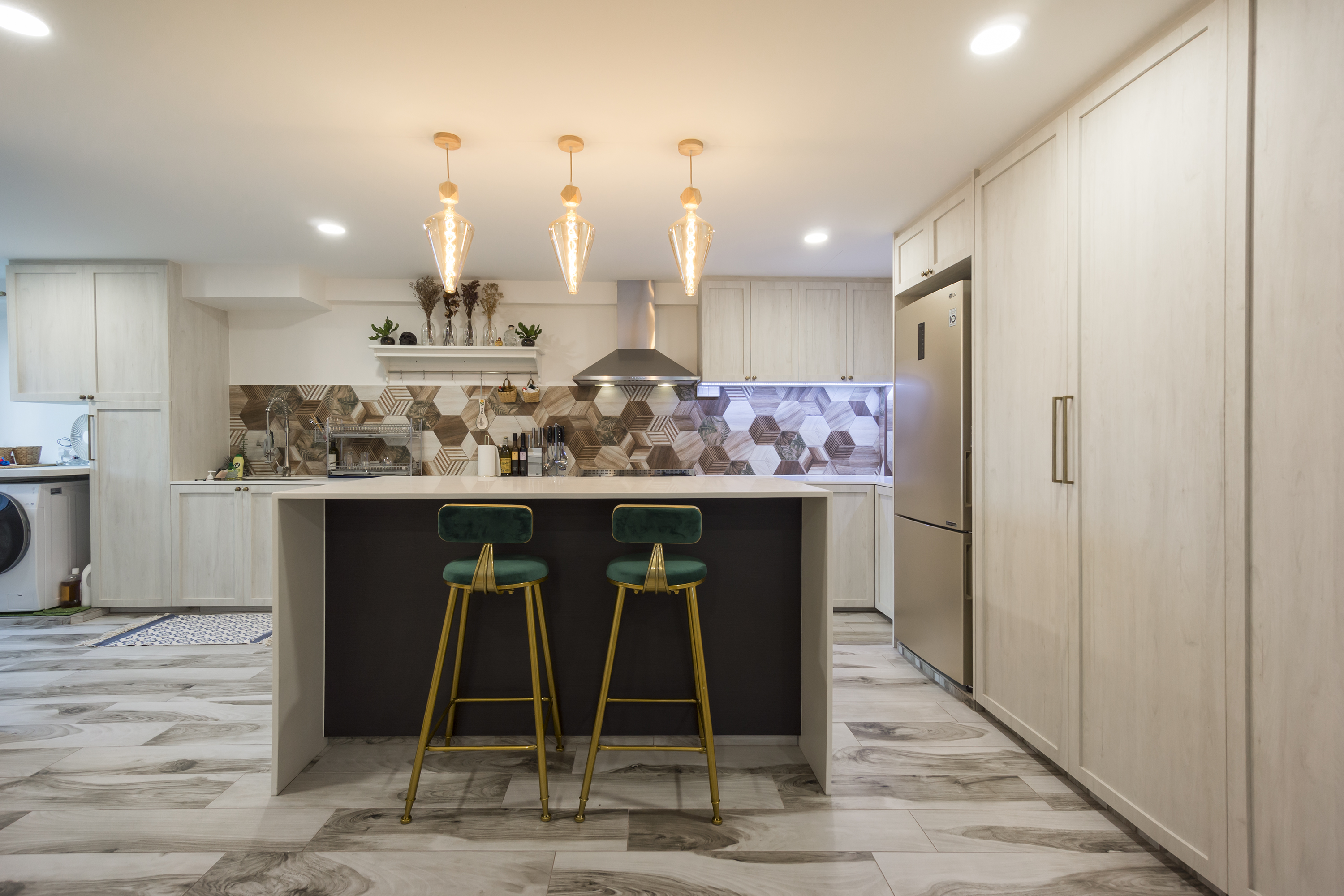 Country, Rustic Design - Kitchen - HDB 5 Room - Design by Flo Design Pte Ltd