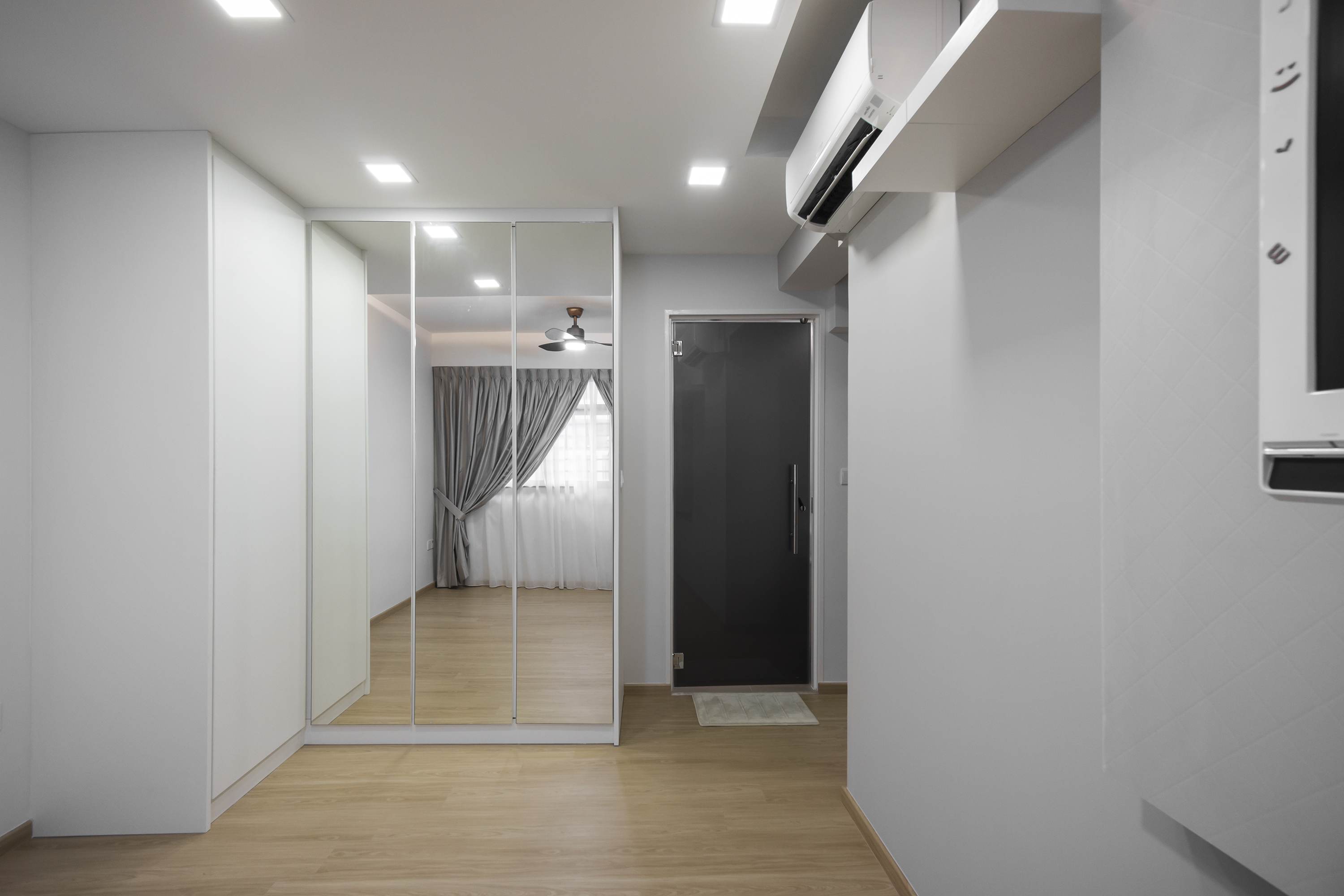 Contemporary, Modern Design - Bedroom - HDB 4 Room - Design by Flo Design Pte Ltd