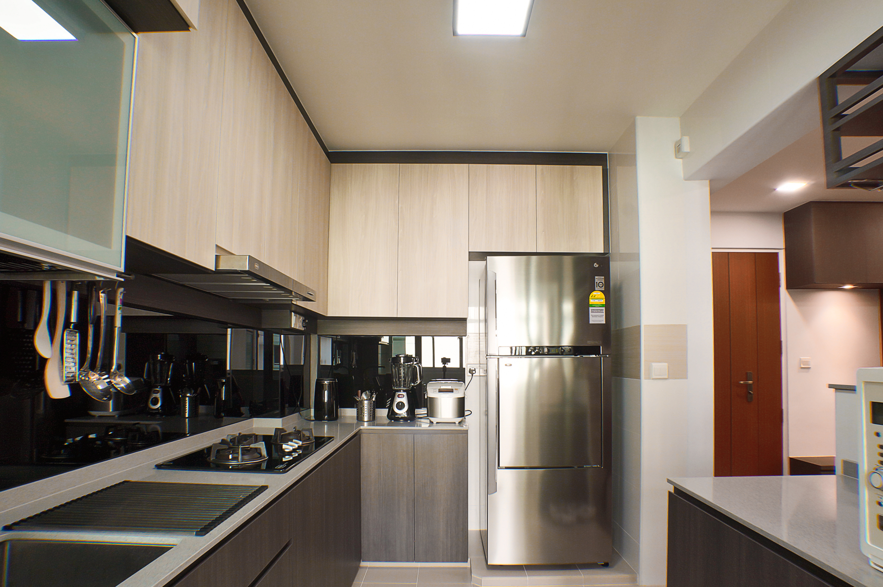 Classical, Contemporary Design - Kitchen - HDB 4 Room - Design by Flo Design Pte Ltd