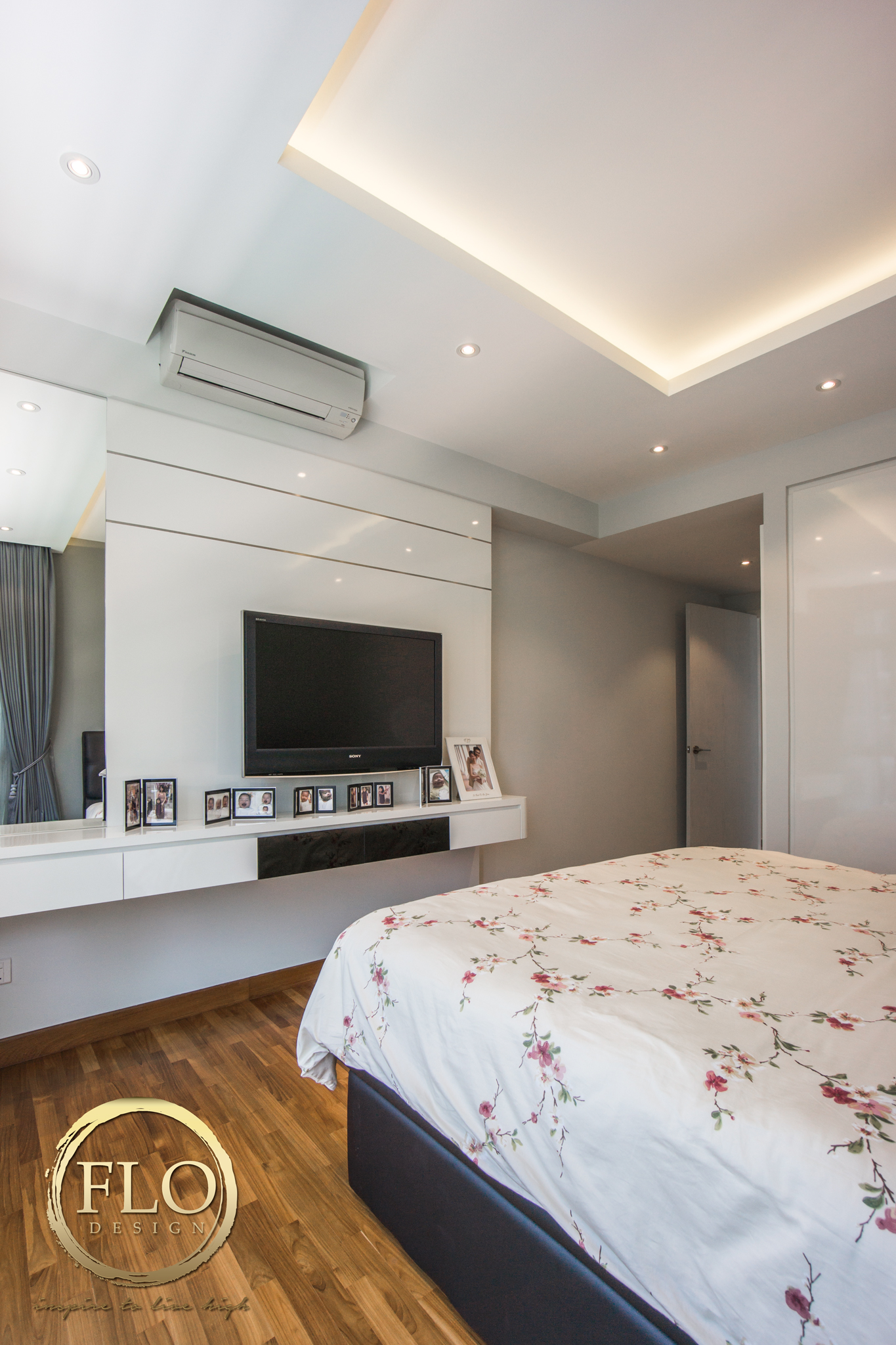 Contemporary, Minimalist Design - Bedroom - Condominium - Design by Flo Design Pte Ltd