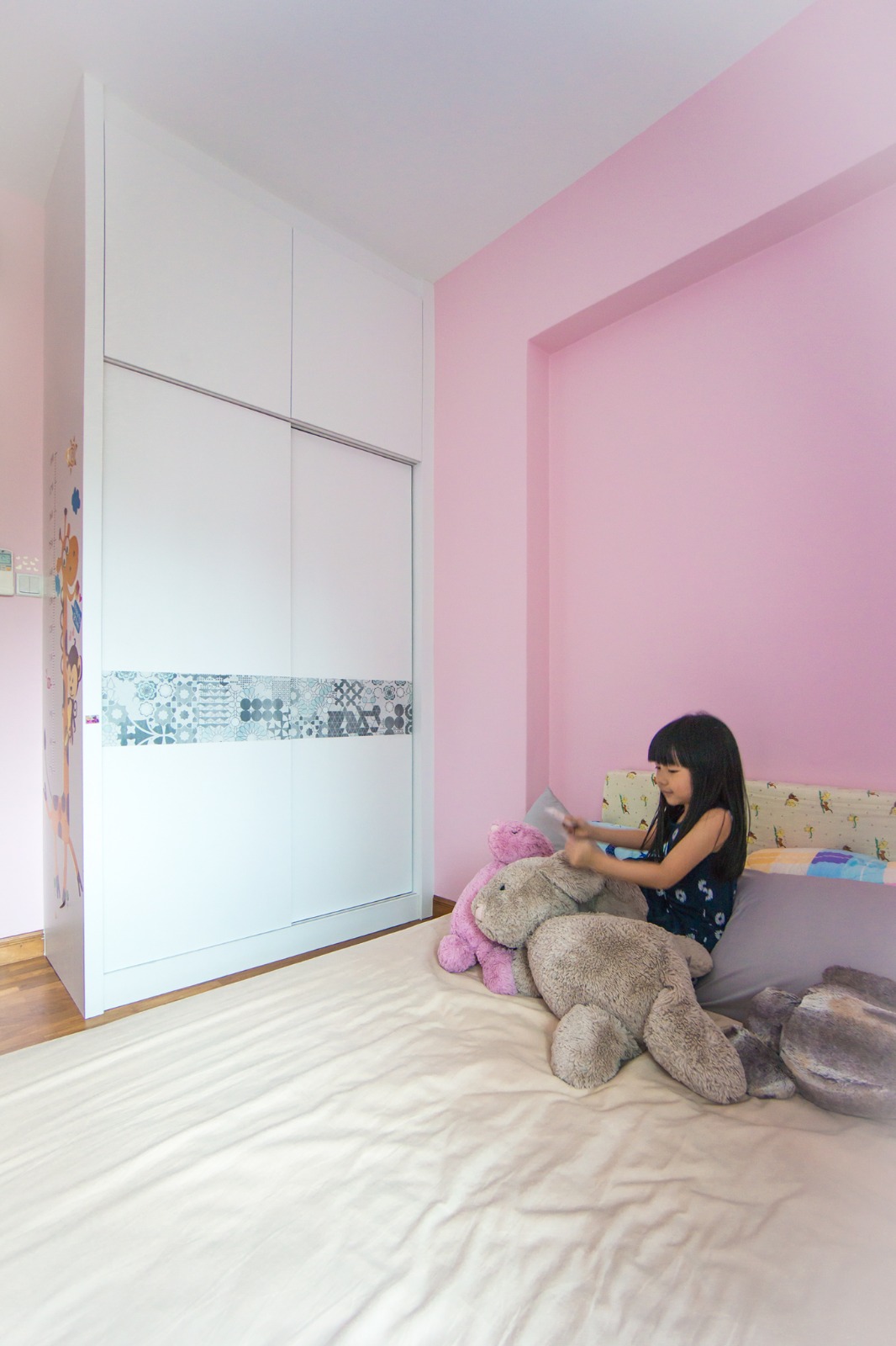 Contemporary Design - Bedroom - Condominium - Design by Flo Design Pte Ltd