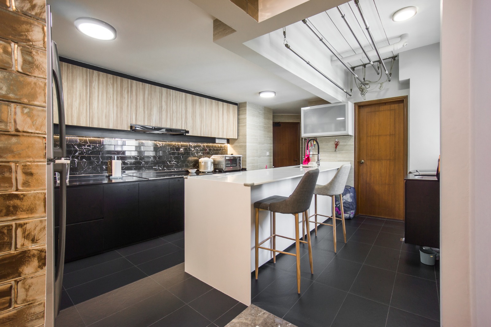 Contemporary Design - Kitchen - Condominium - Design by Flo Design Pte Ltd