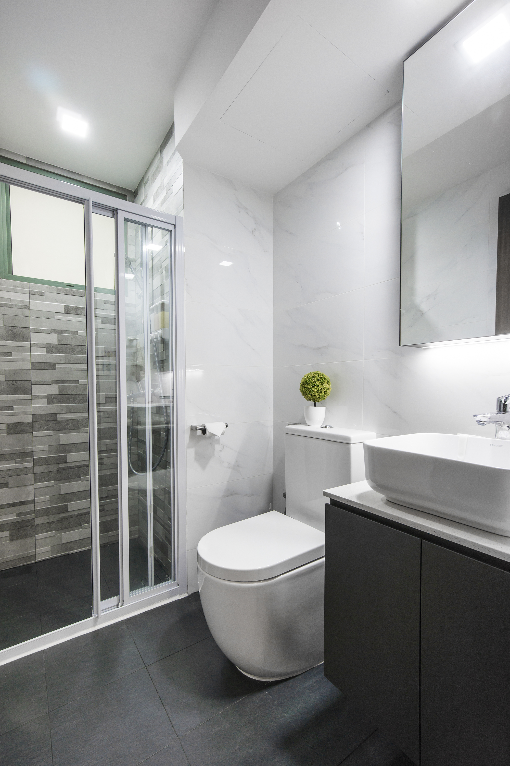 Contemporary, Modern Design - Bathroom - Condominium - Design by Flo Design Pte Ltd