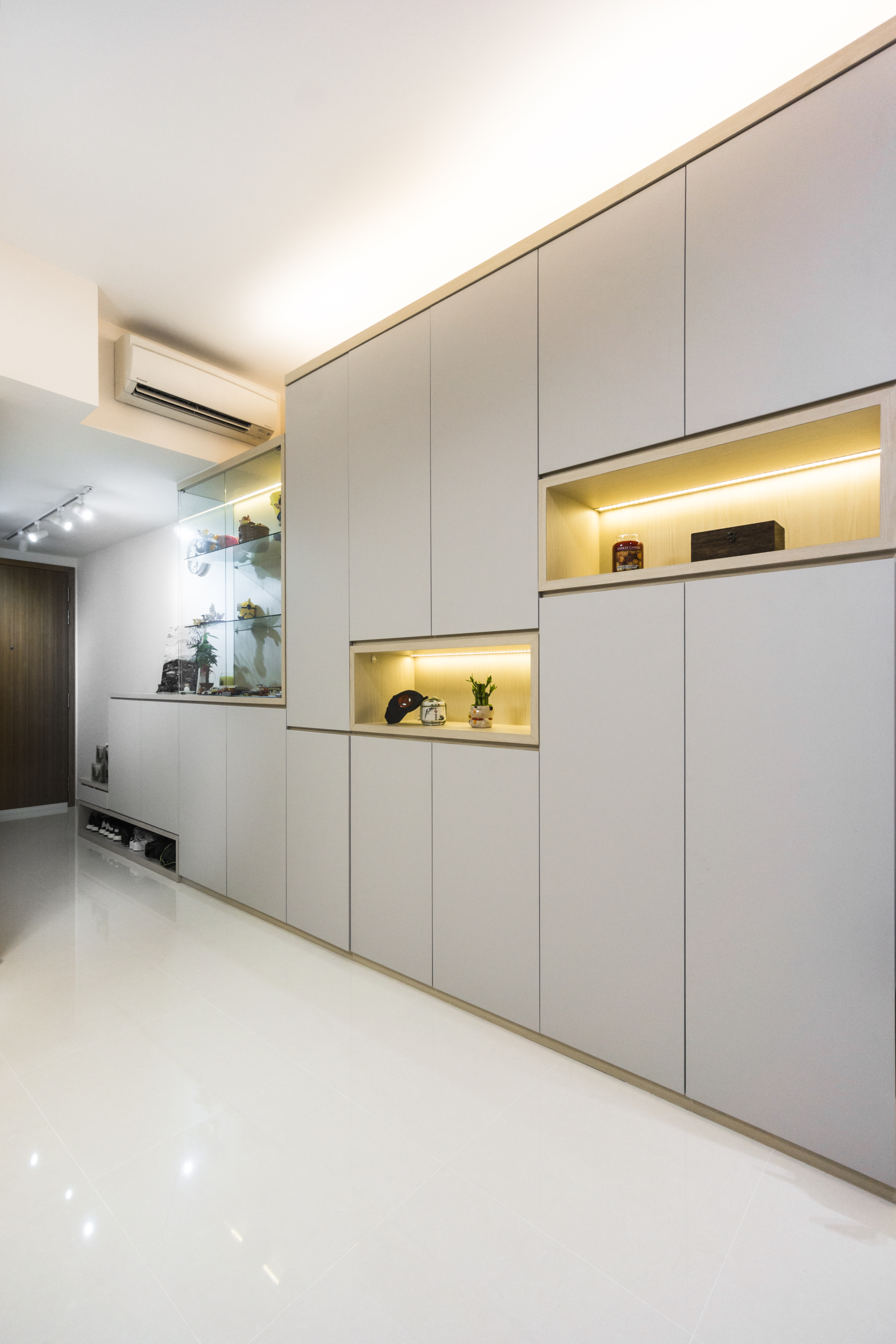 Contemporary, Minimalist, Modern Design - Living Room - Condominium - Design by Flo Design Pte Ltd