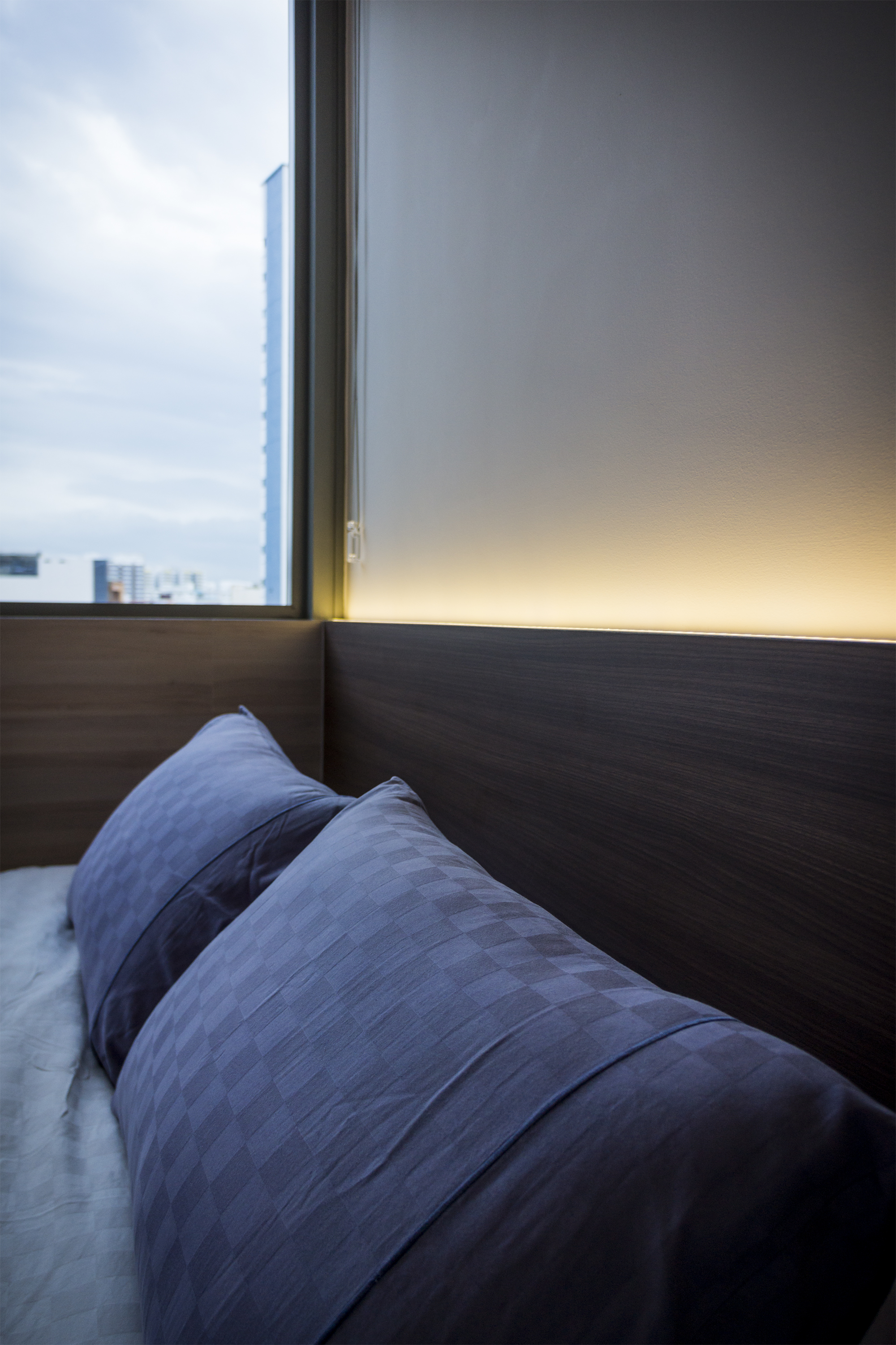 Contemporary, Minimalist, Modern Design - Bedroom - Condominium - Design by Flo Design Pte Ltd