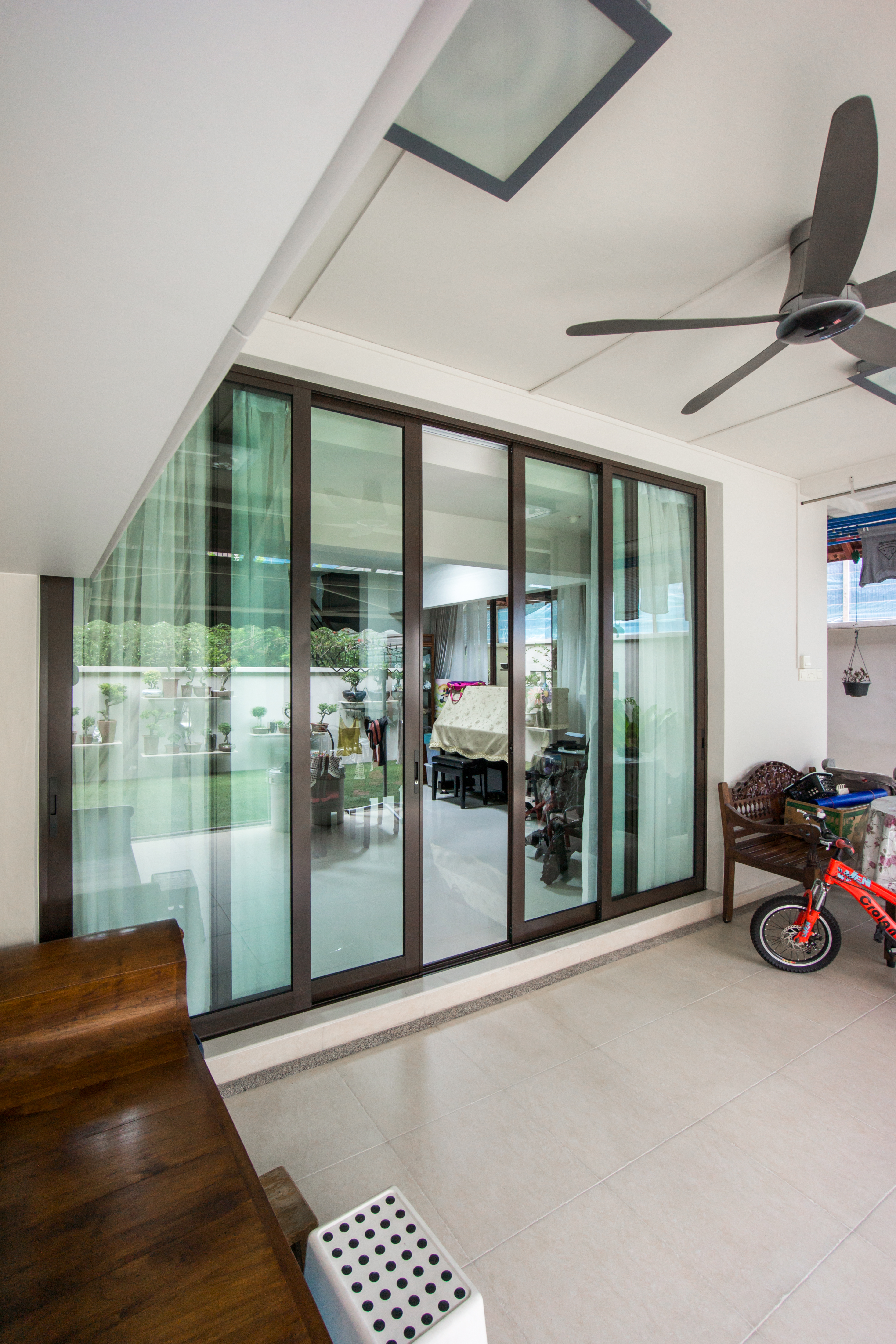 Contemporary Design - Balcony - Landed House - Design by Flo Design Pte Ltd