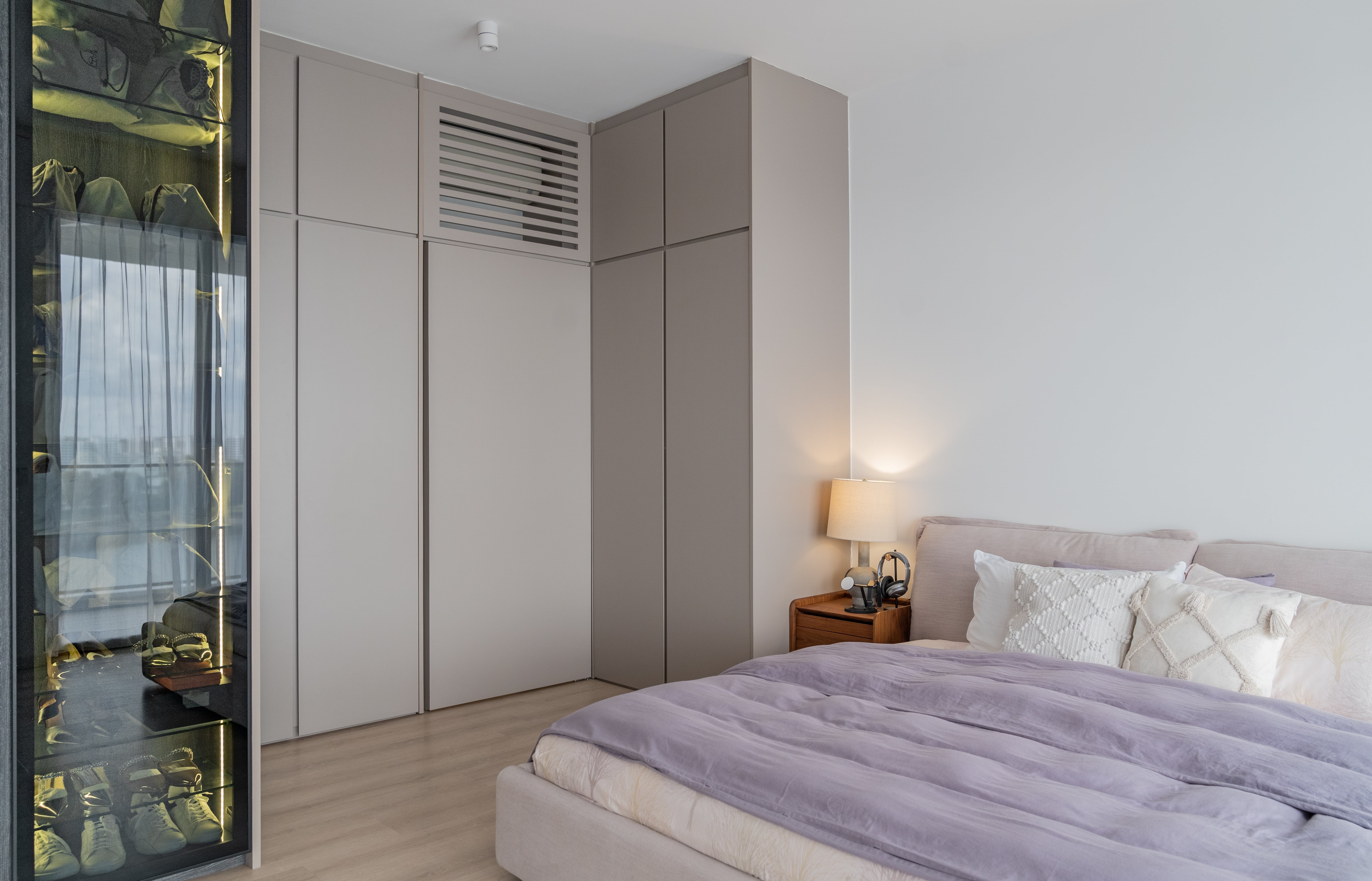 Contemporary Design - Bedroom - Condominium - Design by Goodman Interior