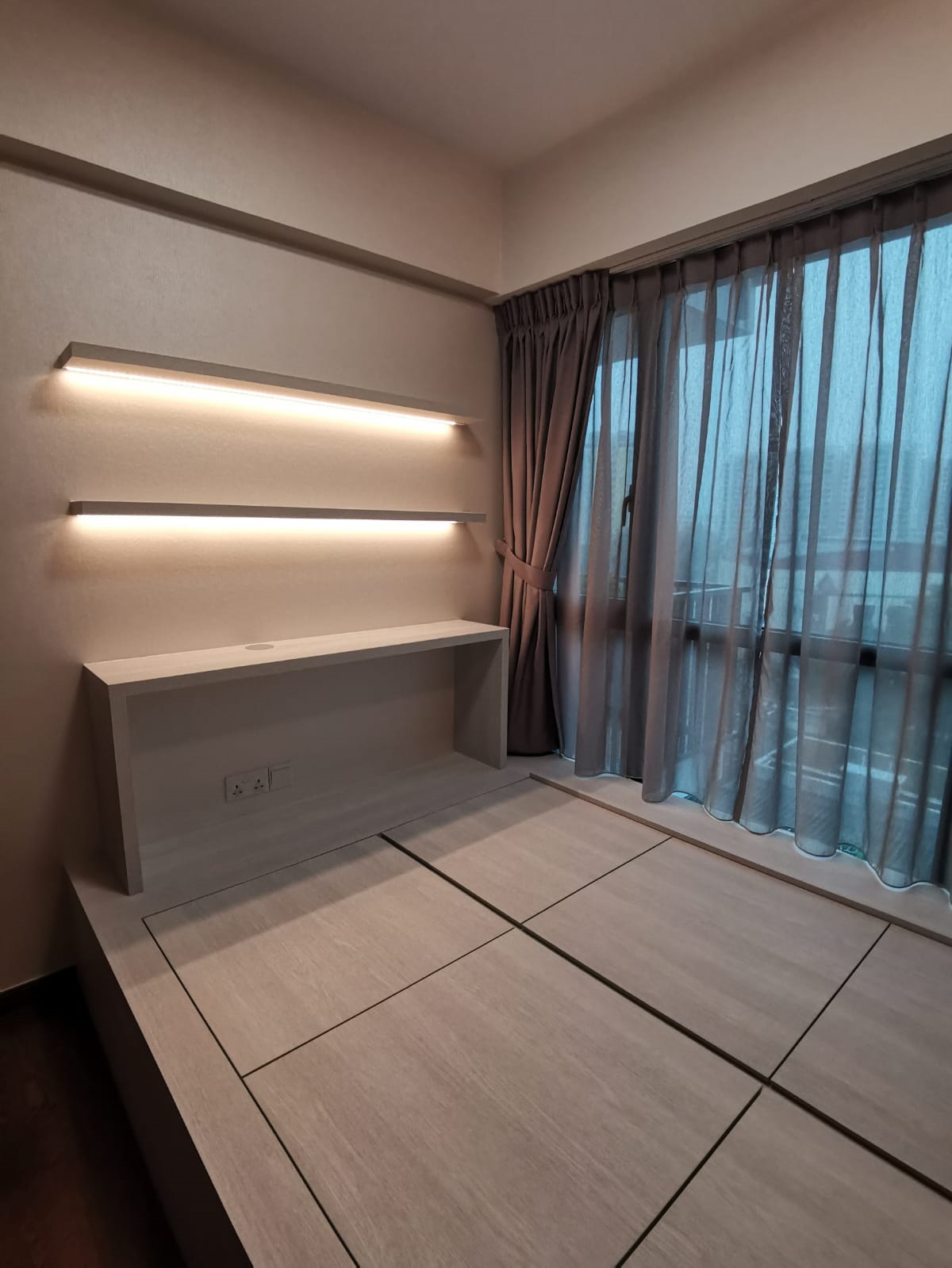 Contemporary, Modern Design - Bedroom - Condominium - Design by GranVision D'sign Pte Ltd