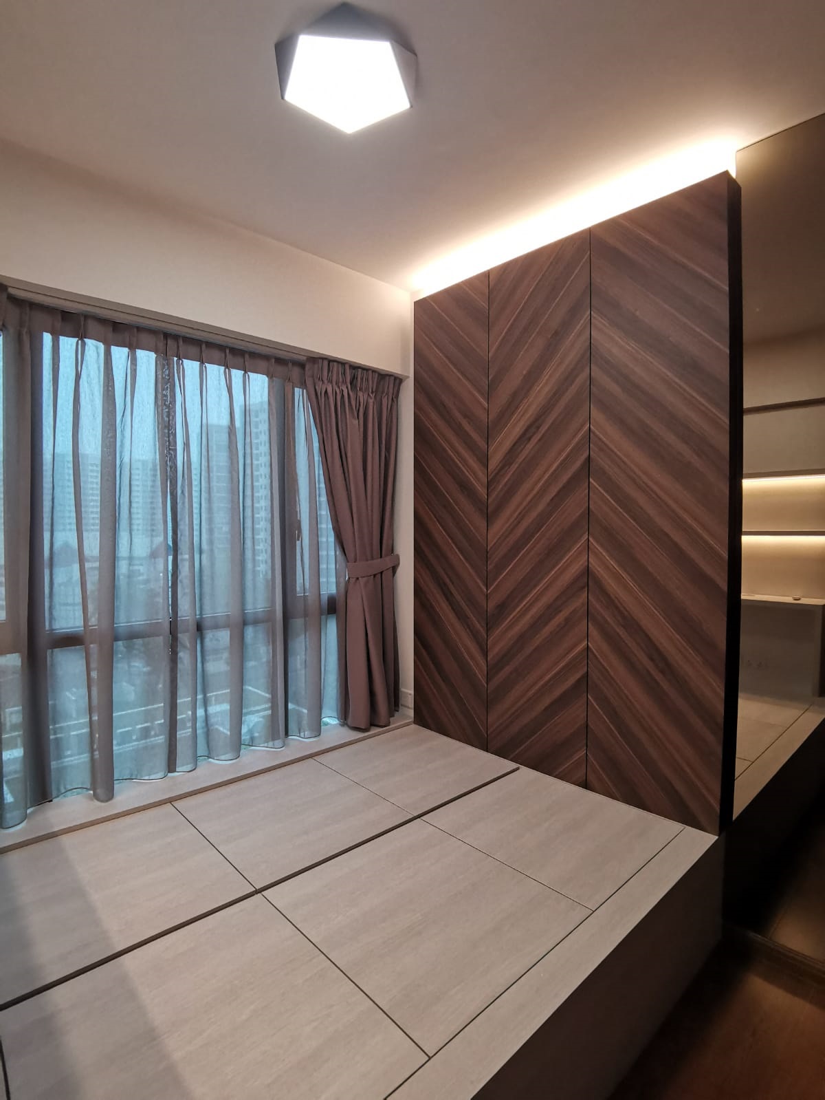 Contemporary, Modern Design - Bedroom - Condominium - Design by GranVision D'sign Pte Ltd