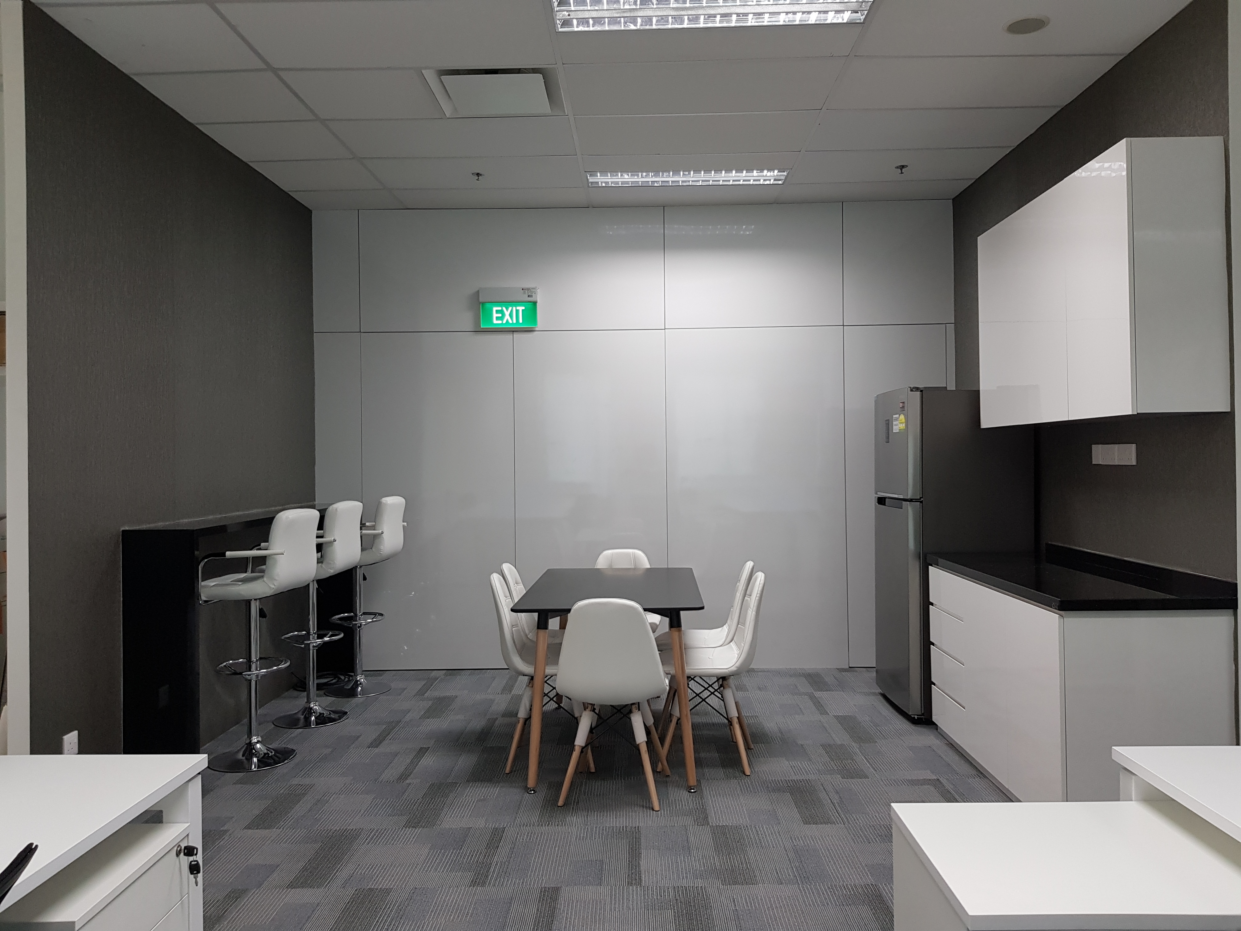 Minimalist, Modern Design - Commercial - Office - Design by GranVision D'sign Pte Ltd
